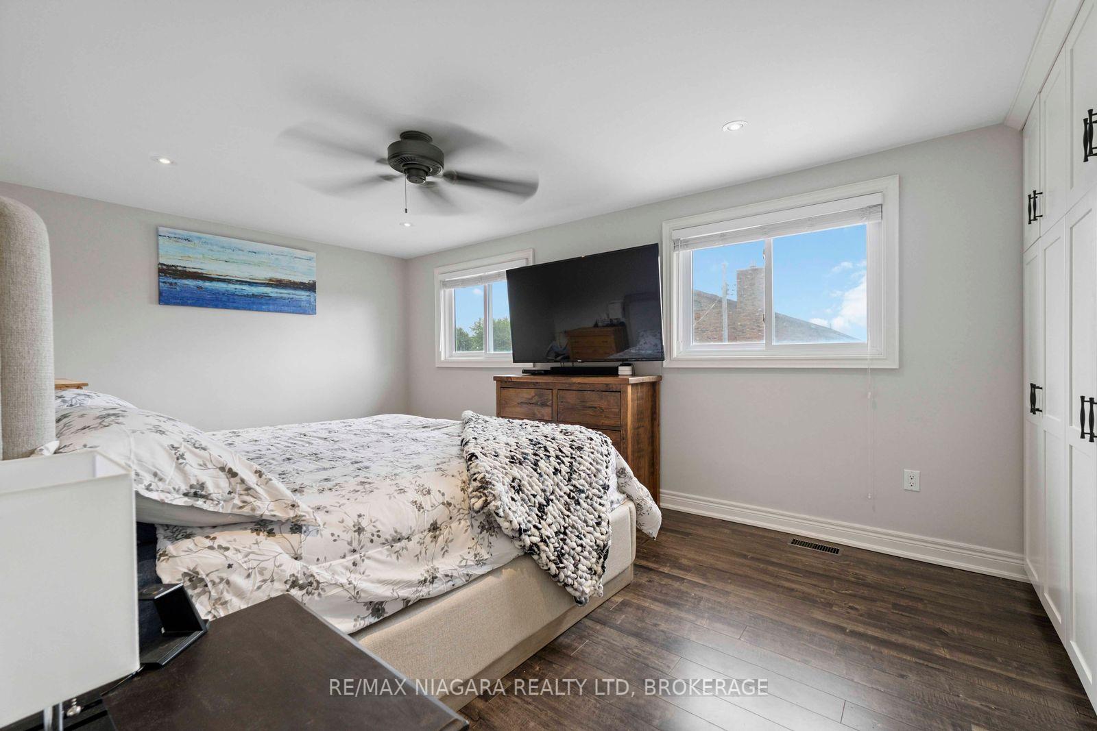 Photo 34 of 48 Michael Drive S, Port Colborne, Sugarloaf — HOMEH