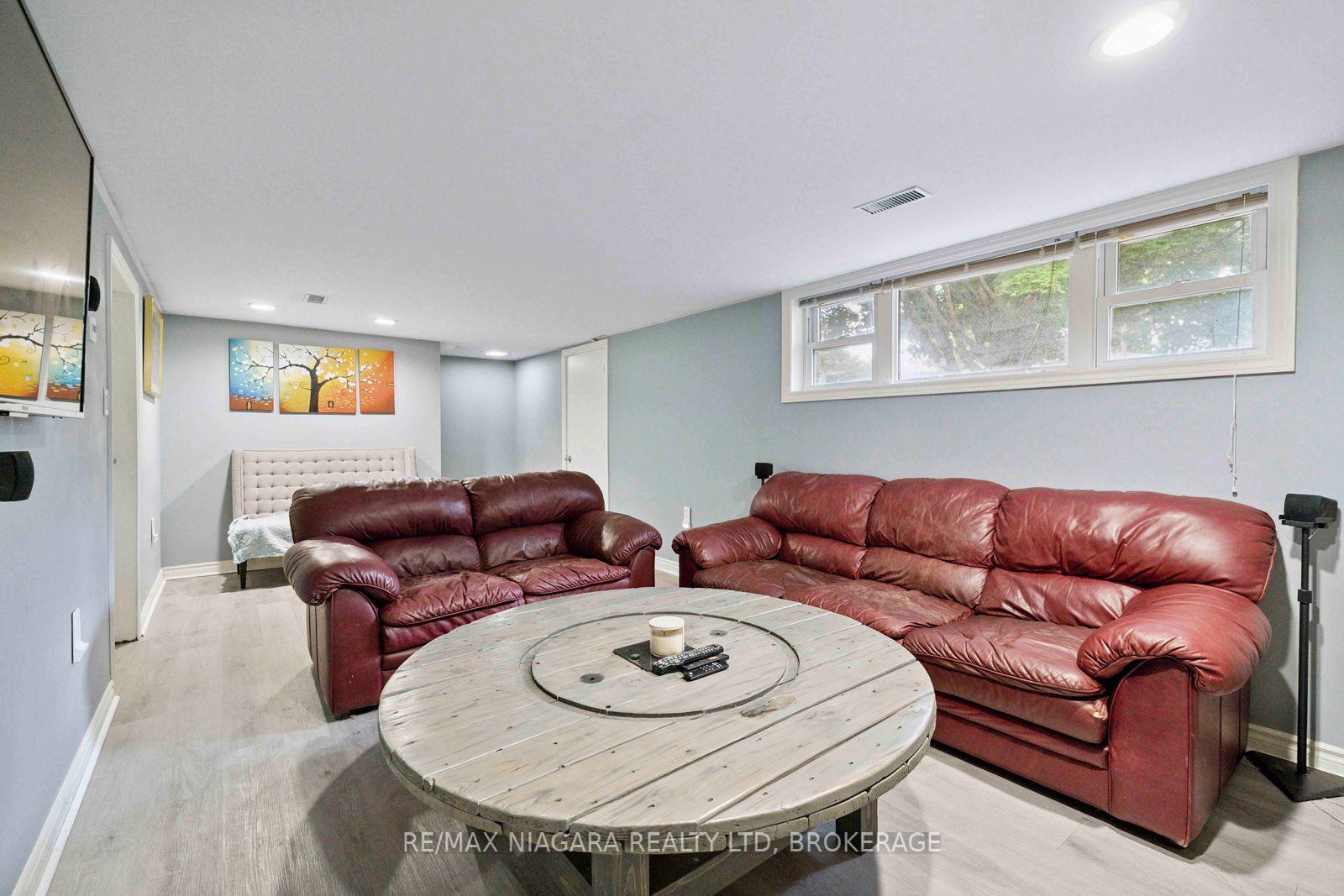 Photo 46 of 48 Michael Drive S, Port Colborne, Sugarloaf — HOMEH