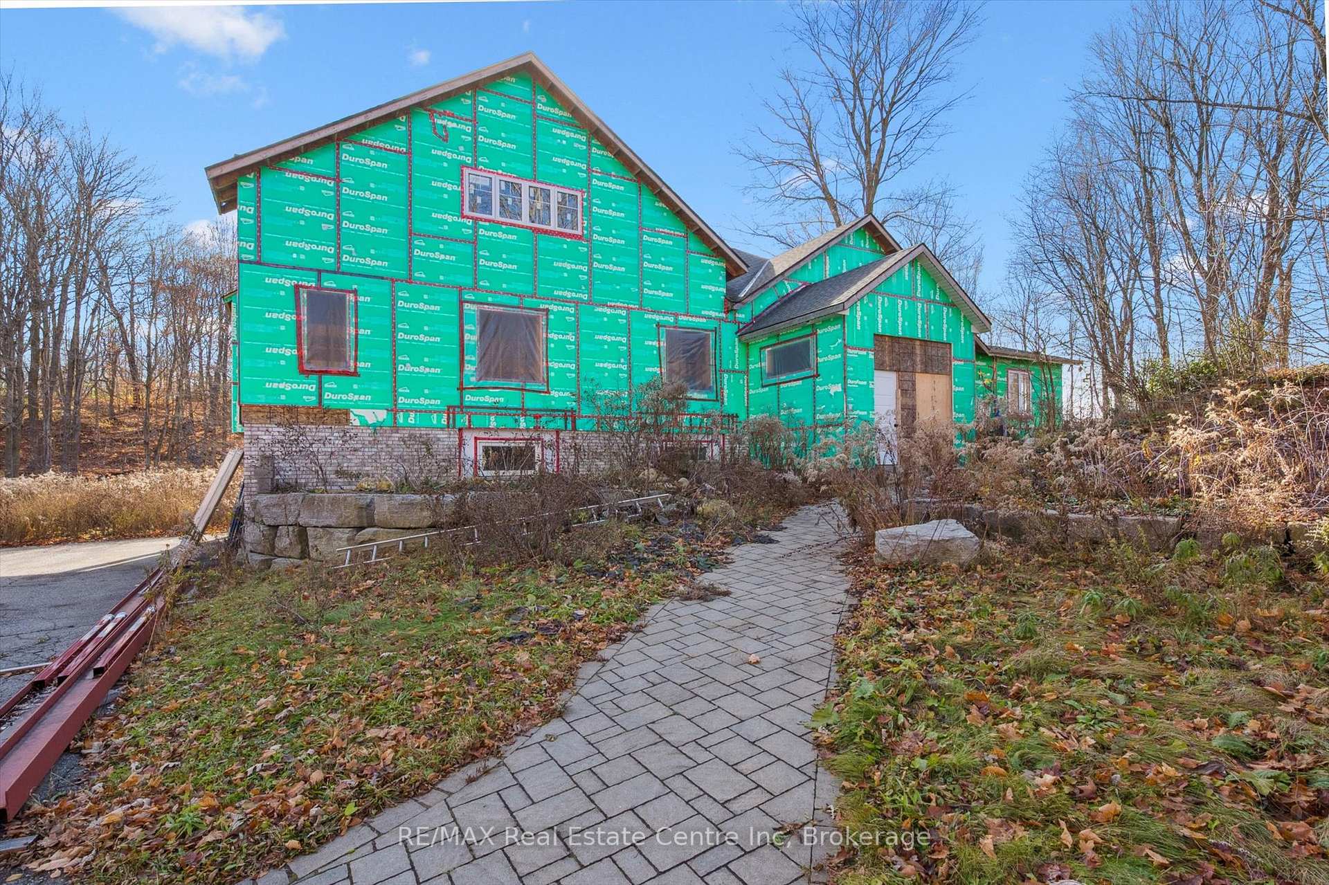 Front of 6695 Wellington Road 34