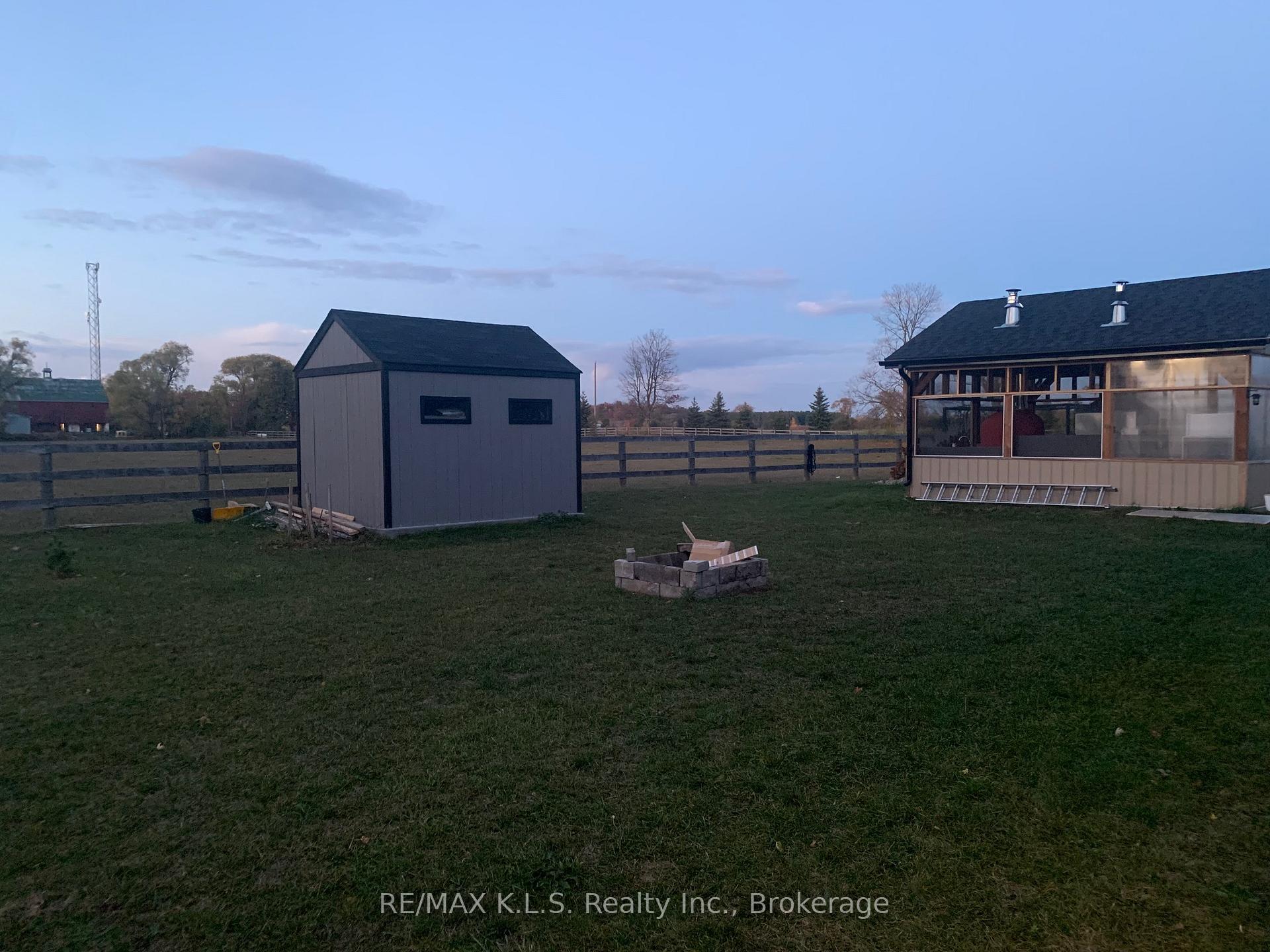 Photo 5 of Unit 1, 6662 Ellis Road, Puslinch, Puslinch Lake Settlement Areas — HOMEH