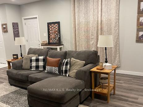 Photo 15 of Unit 1, 6662 Ellis Road, Puslinch, Puslinch Lake Settlement Areas — HOMEH