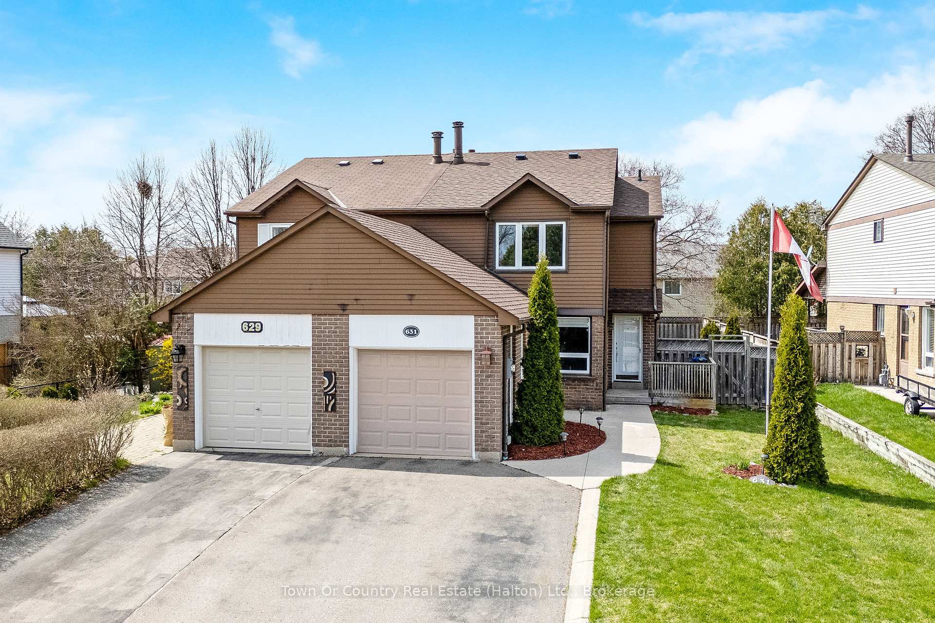 Photo 2 of 631 Laurier Avenue, Milton, Timberlea — HOMEH