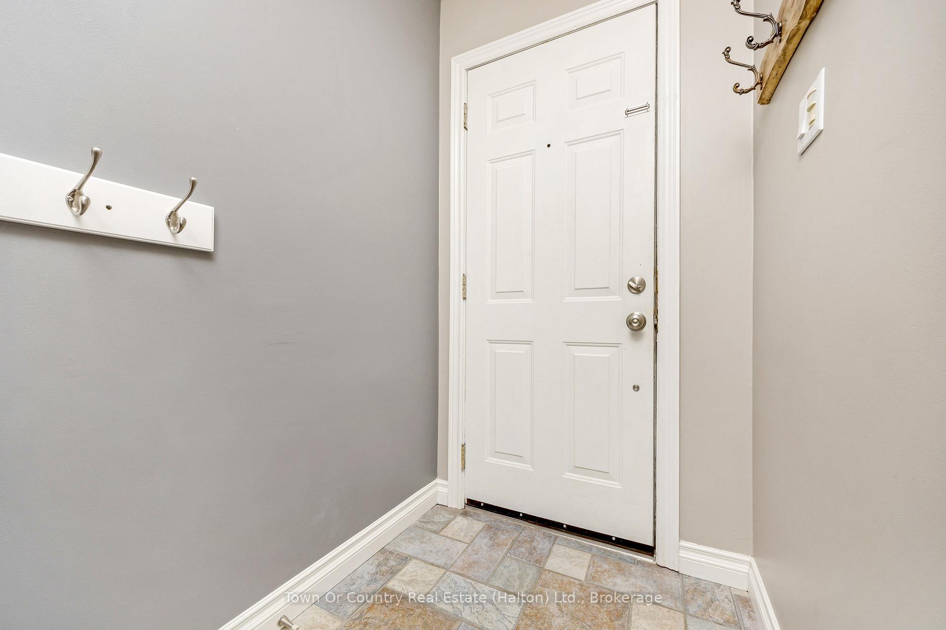 Photo 6 of 631 Laurier Avenue, Milton, Timberlea — HOMEH
