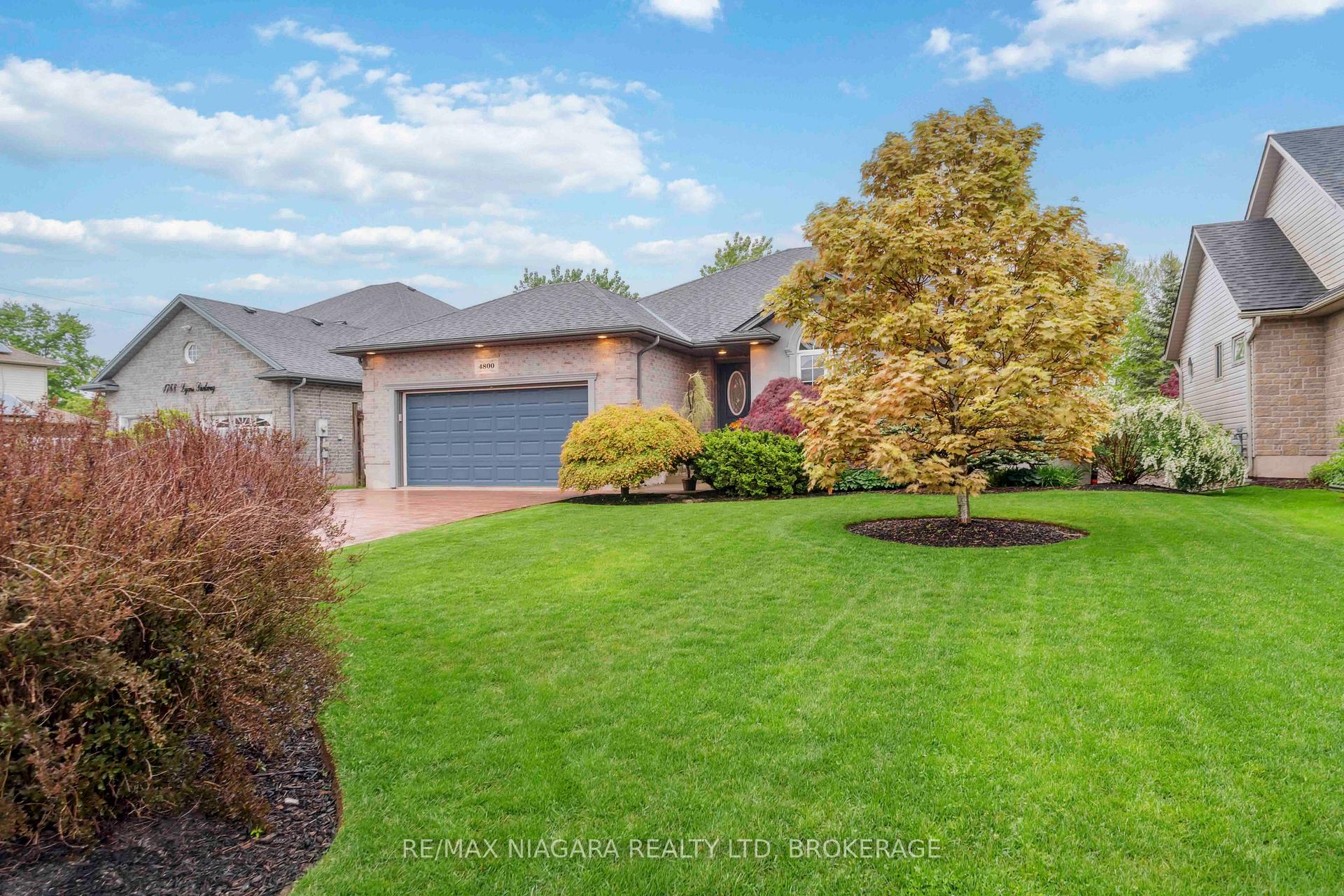 Photo 2 of 4800 Lyon's Parkway, Niagara Falls, Lyons Creek — HOMEH