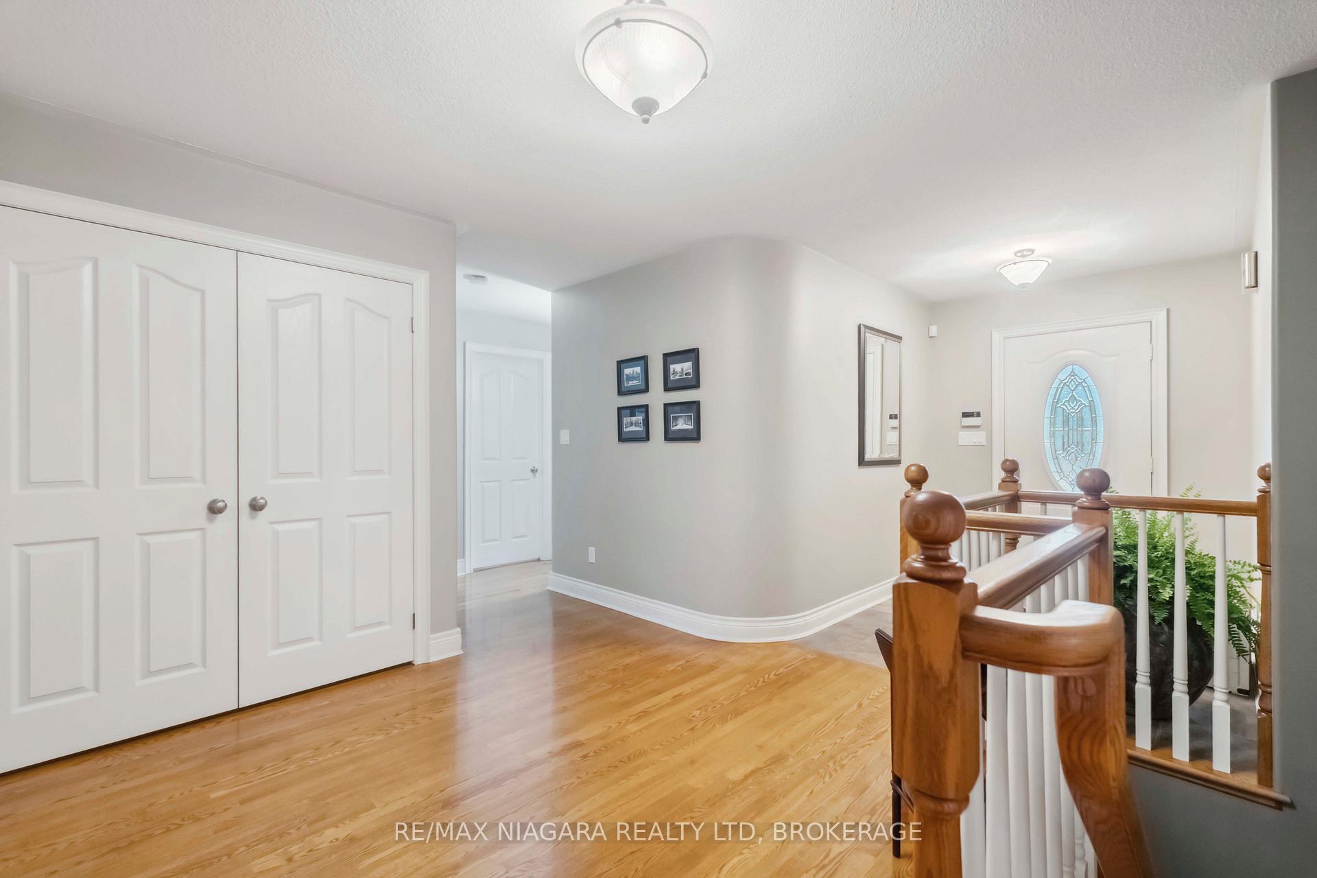 Photo 5 of 4800 Lyon's Parkway, Niagara Falls, Lyons Creek — HOMEH