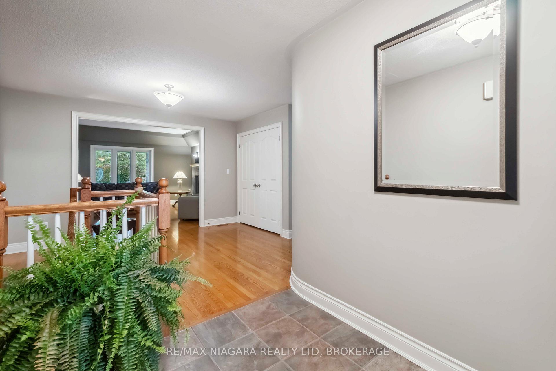 Photo 6 of 4800 Lyon's Parkway, Niagara Falls, Lyons Creek — HOMEH