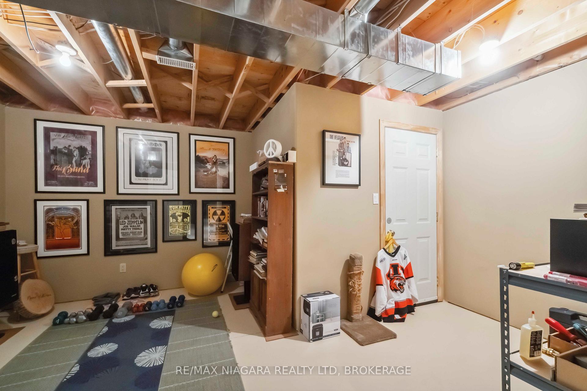 Photo 34 of 4800 Lyon's Parkway, Niagara Falls, Lyons Creek — HOMEH