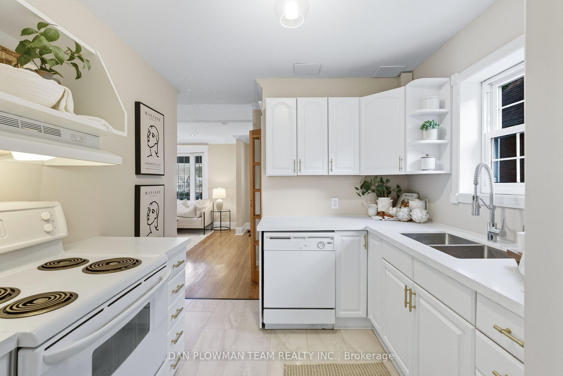 Photo 15 of 156 Roxborough Avenue, Oshawa, O'Neill — HOMEH