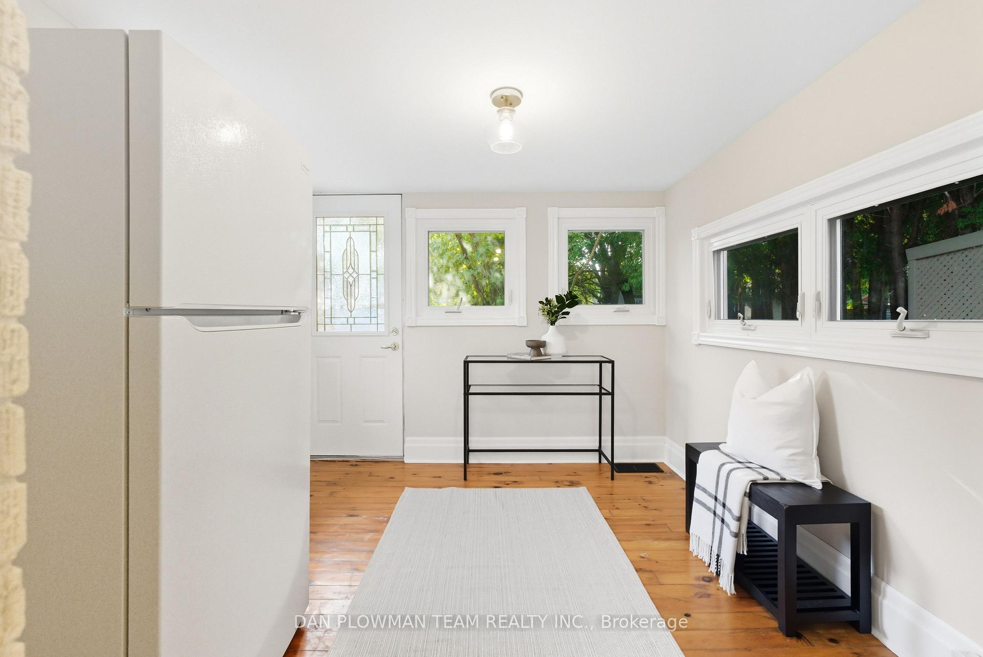 Photo 17 of 156 Roxborough Avenue, Oshawa, O'Neill — HOMEH