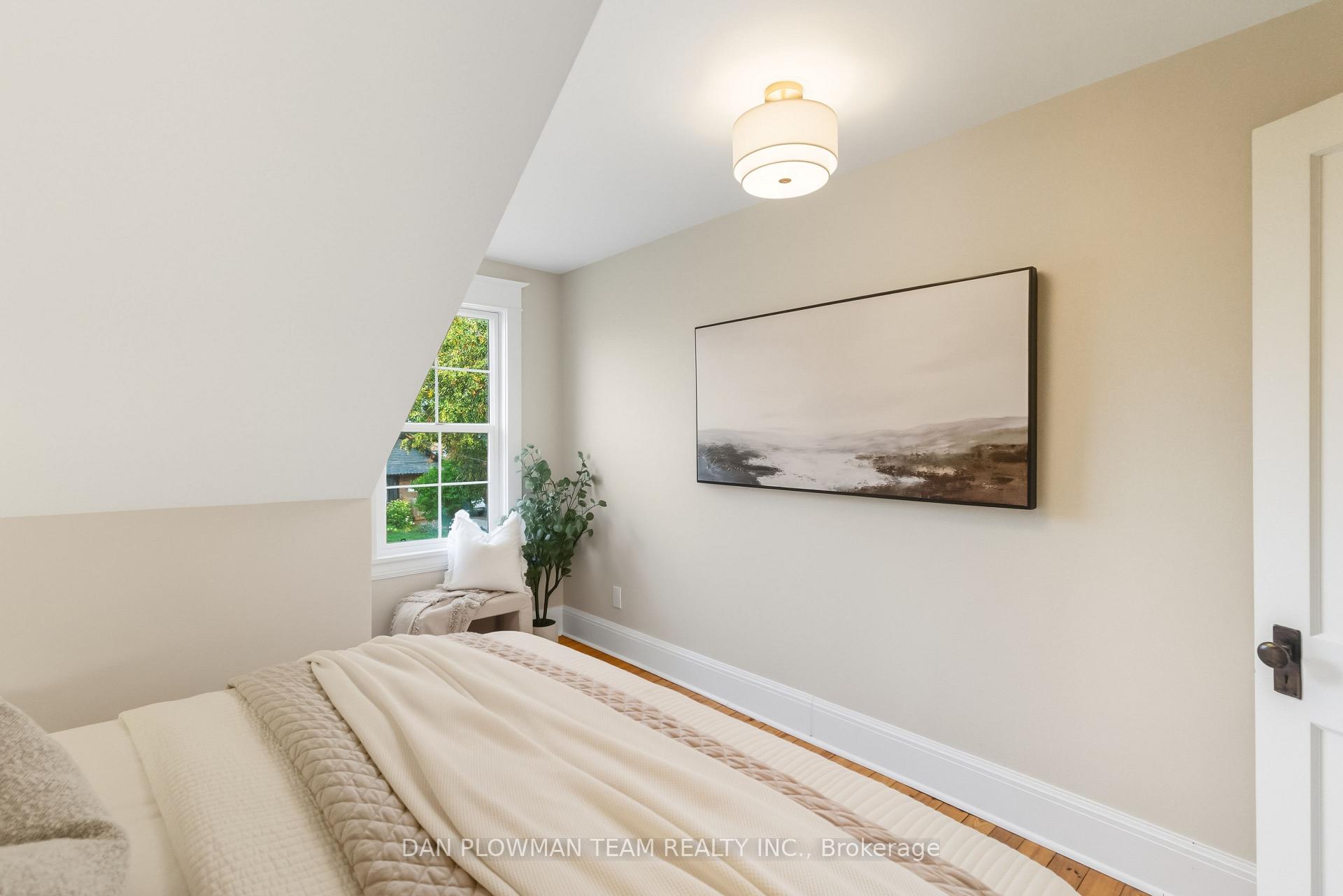 Photo 27 of 156 Roxborough Avenue, Oshawa, O'Neill — HOMEH