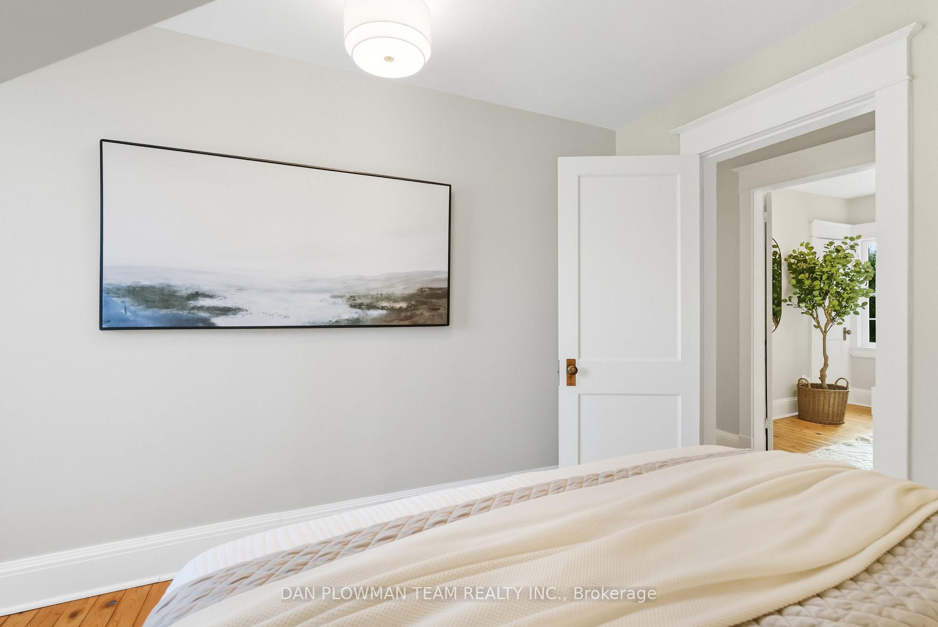 Photo 29 of 156 Roxborough Avenue, Oshawa, O'Neill — HOMEH