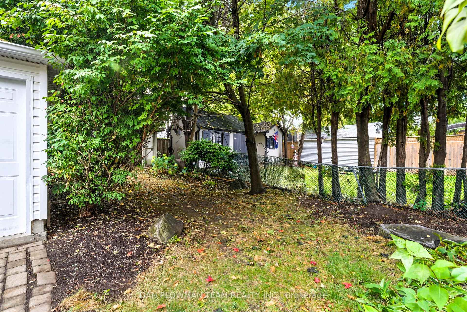 Photo 44 of 156 Roxborough Avenue, Oshawa, O'Neill — HOMEH