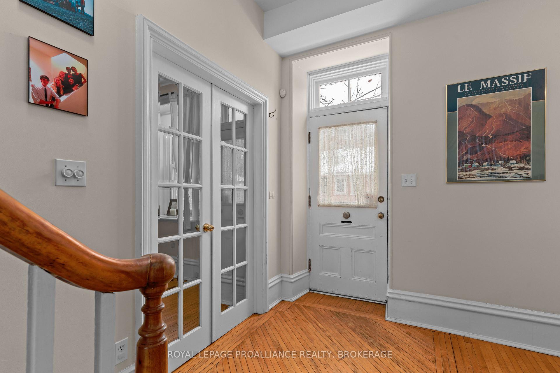 Photo 5 of 21 Earl Street, Kingston, Central City East — HOMEH