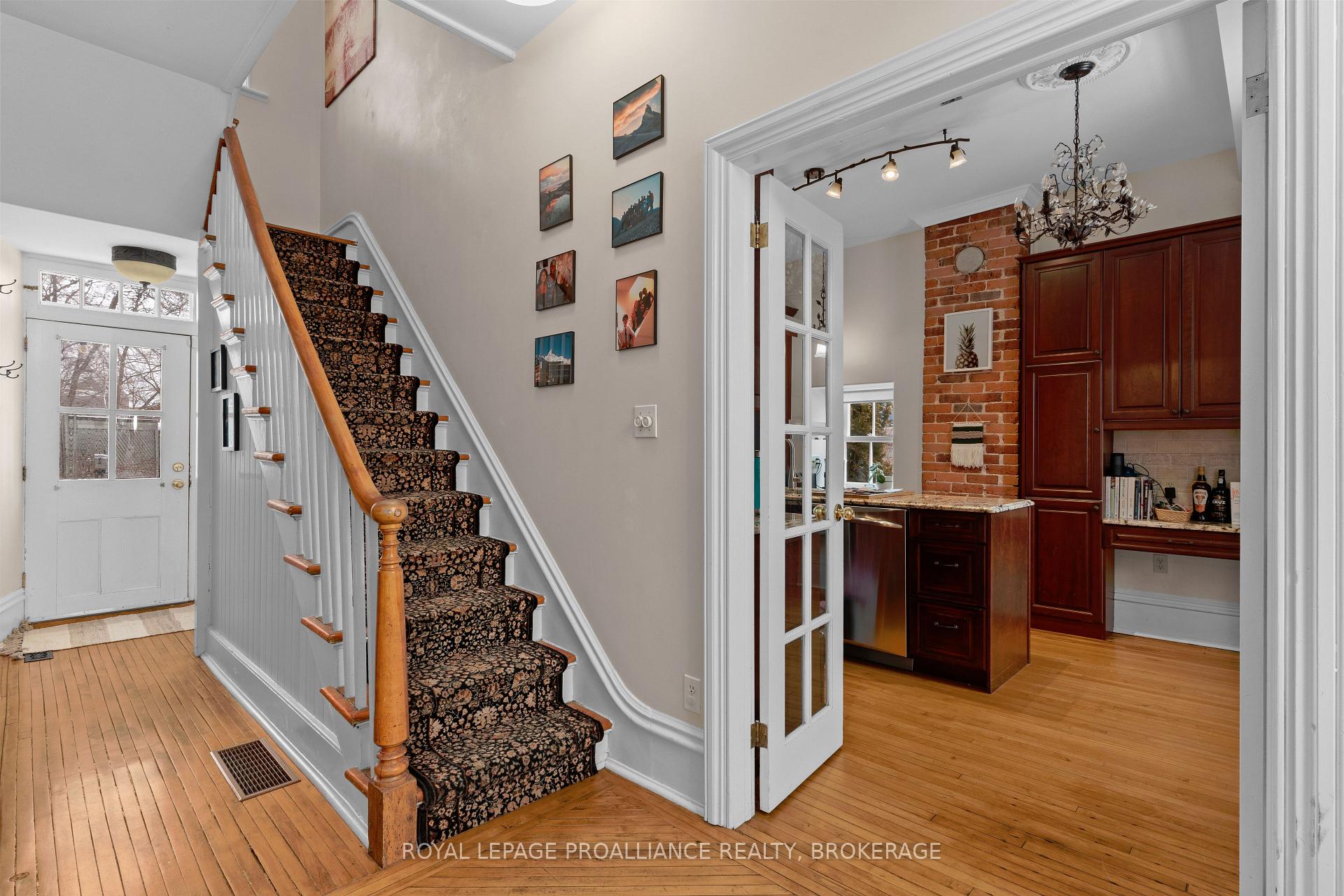 Photo 6 of 21 Earl Street, Kingston, Central City East — HOMEH