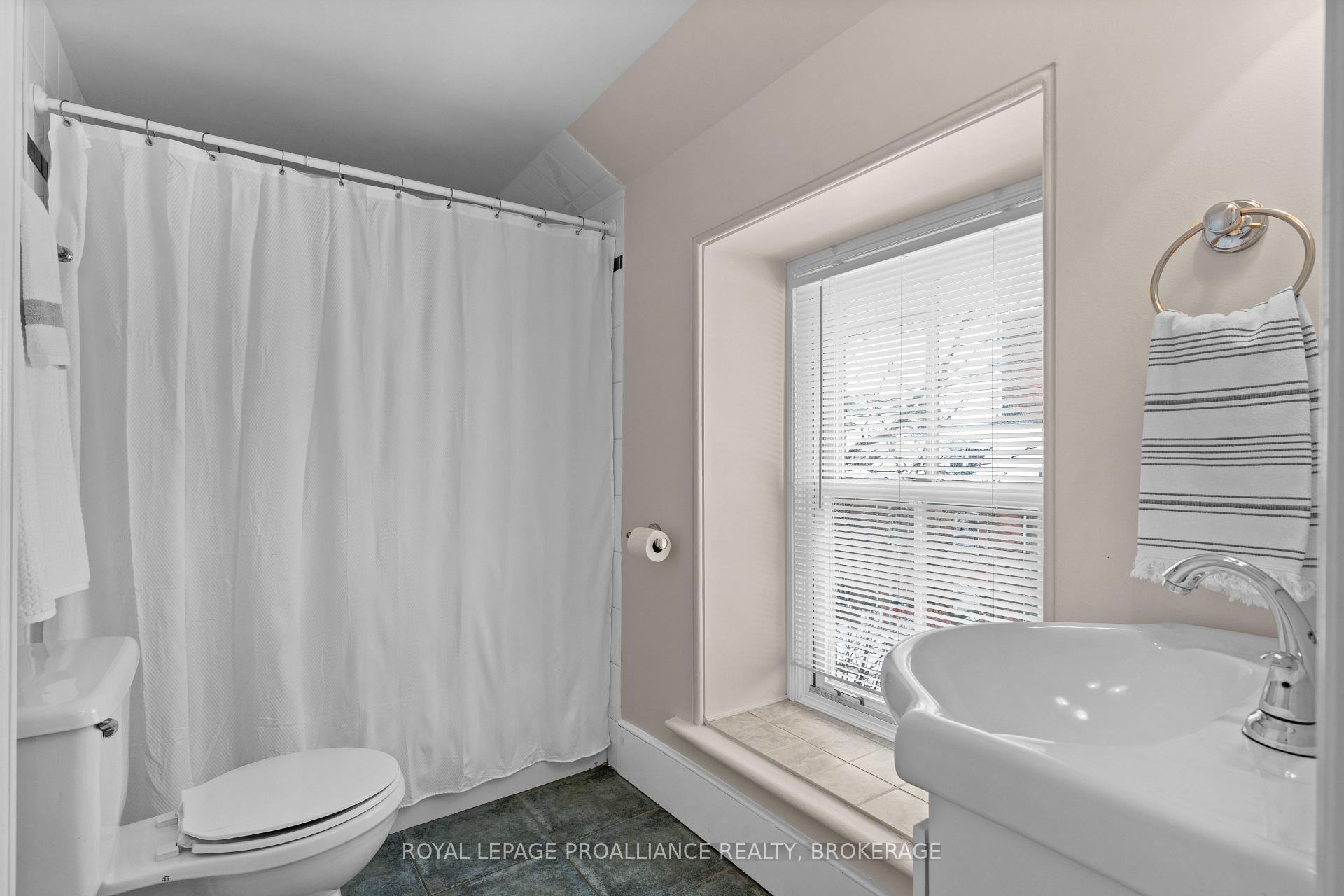 Photo 21 of 21 Earl Street, Kingston, Central City East — HOMEH