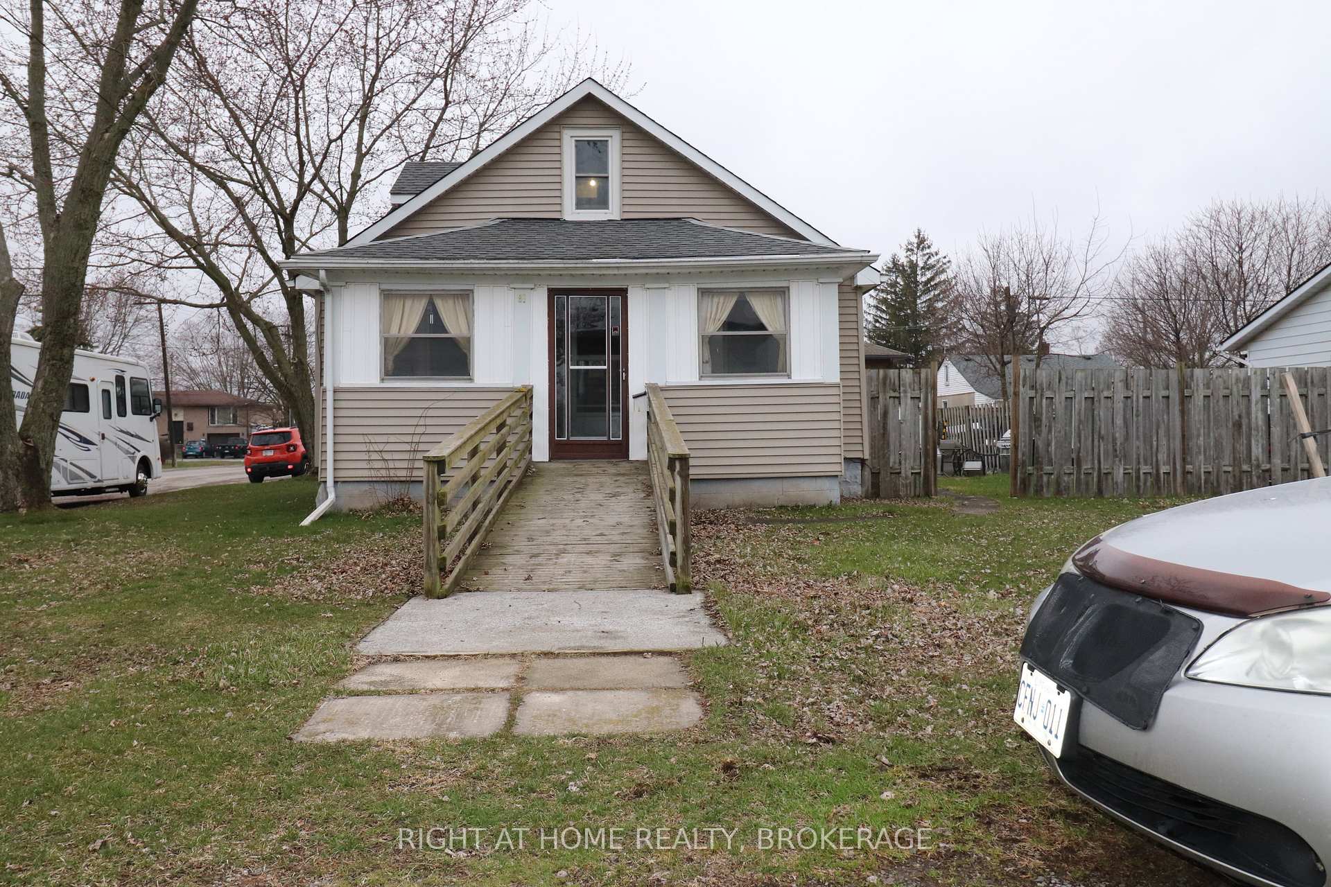 Photo 1 of 91 Knoll Street, Port Colborne, Main Street — HOMEH