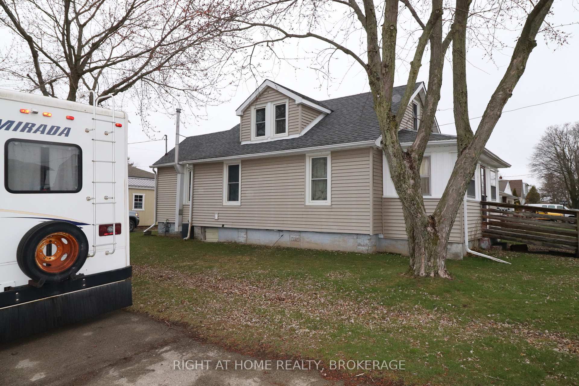 Photo 22 of 91 Knoll Street, Port Colborne, Main Street — HOMEH