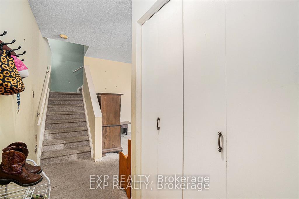Photo 3 of 983 MacKenzie Road, Prescott — HOMEH