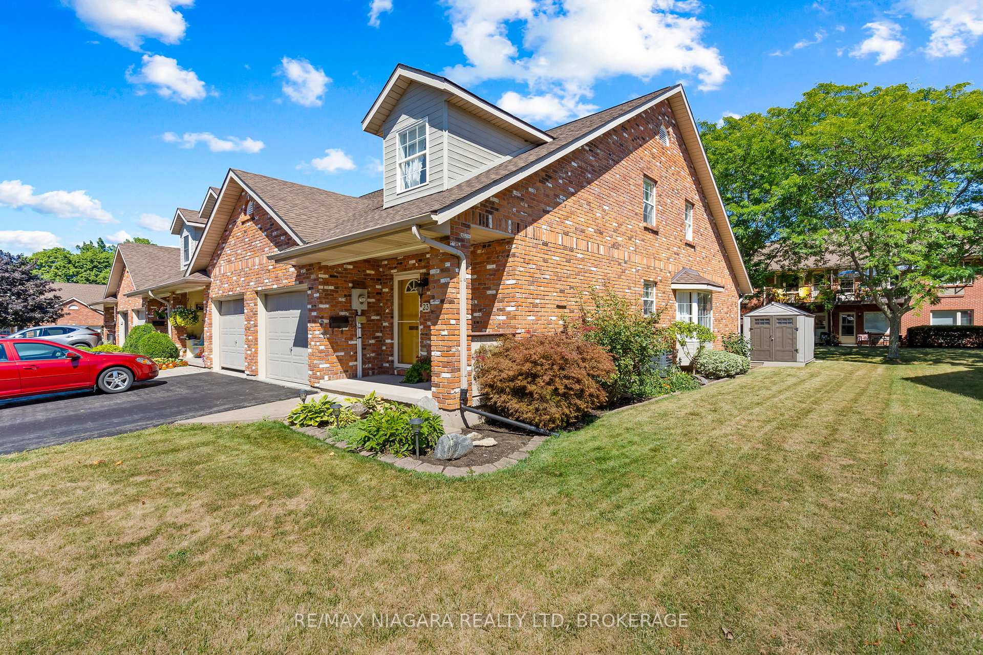 Photo 5 of 23 Portal Drive, Port Colborne, Sugarloaf — HOMEH
