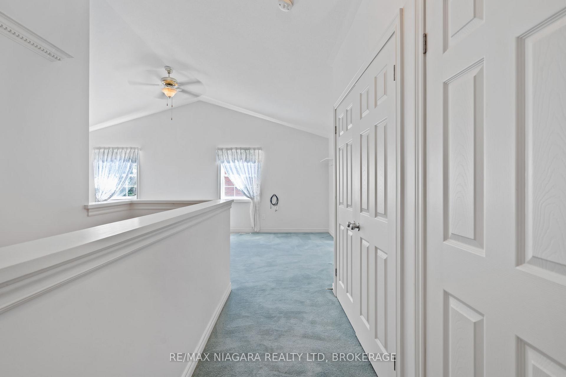 Photo 19 of 23 Portal Drive, Port Colborne, Sugarloaf — HOMEH