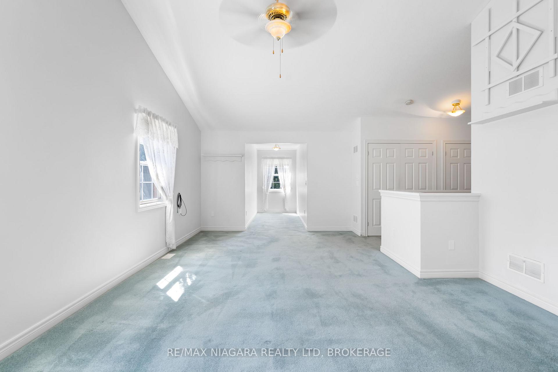 Photo 21 of 23 Portal Drive, Port Colborne, Sugarloaf — HOMEH
