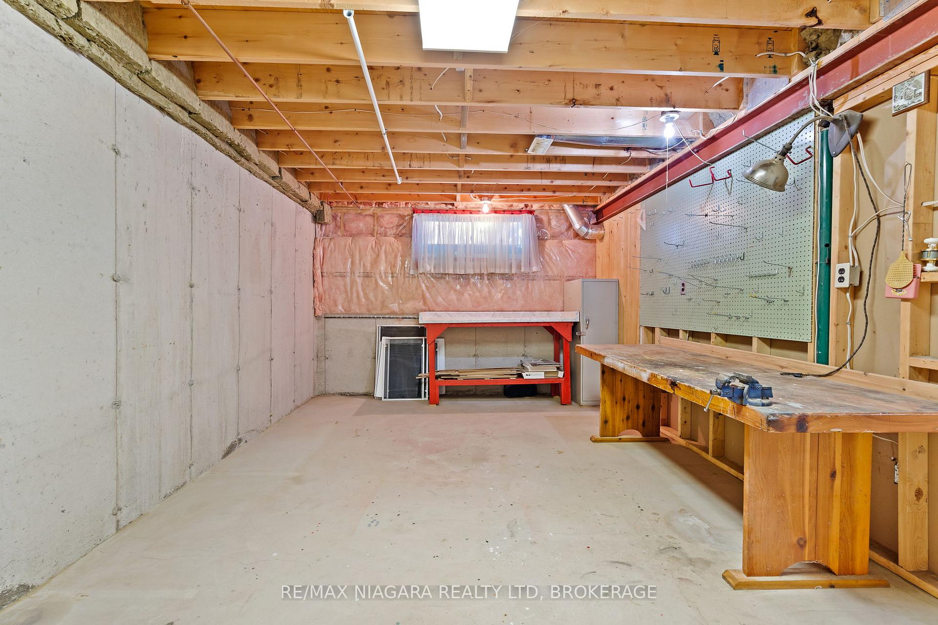 Photo 30 of 23 Portal Drive, Port Colborne, Sugarloaf — HOMEH