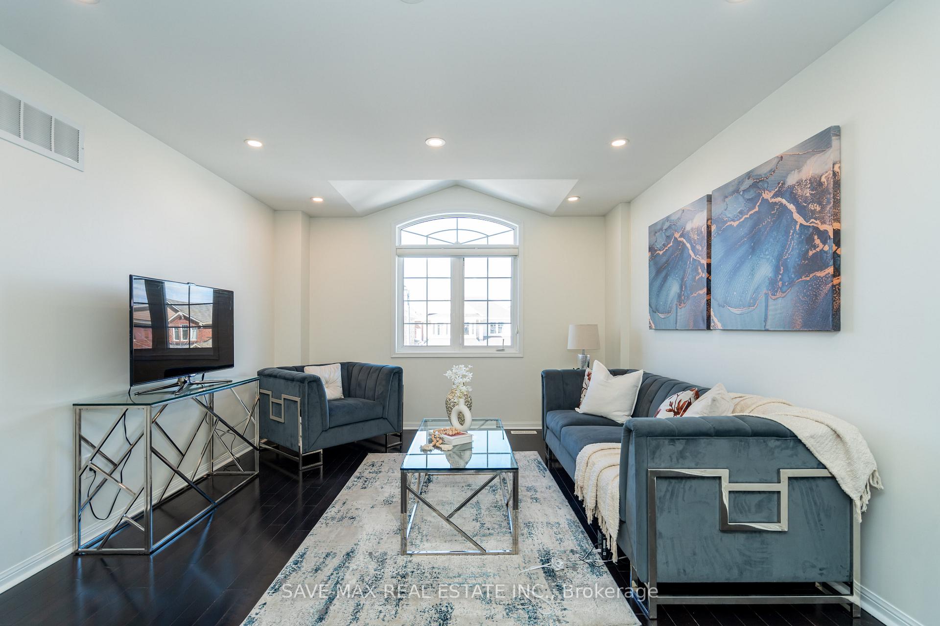 Photo 23 of 316 Leiterman Drive, Milton, Willmott — HOMEH