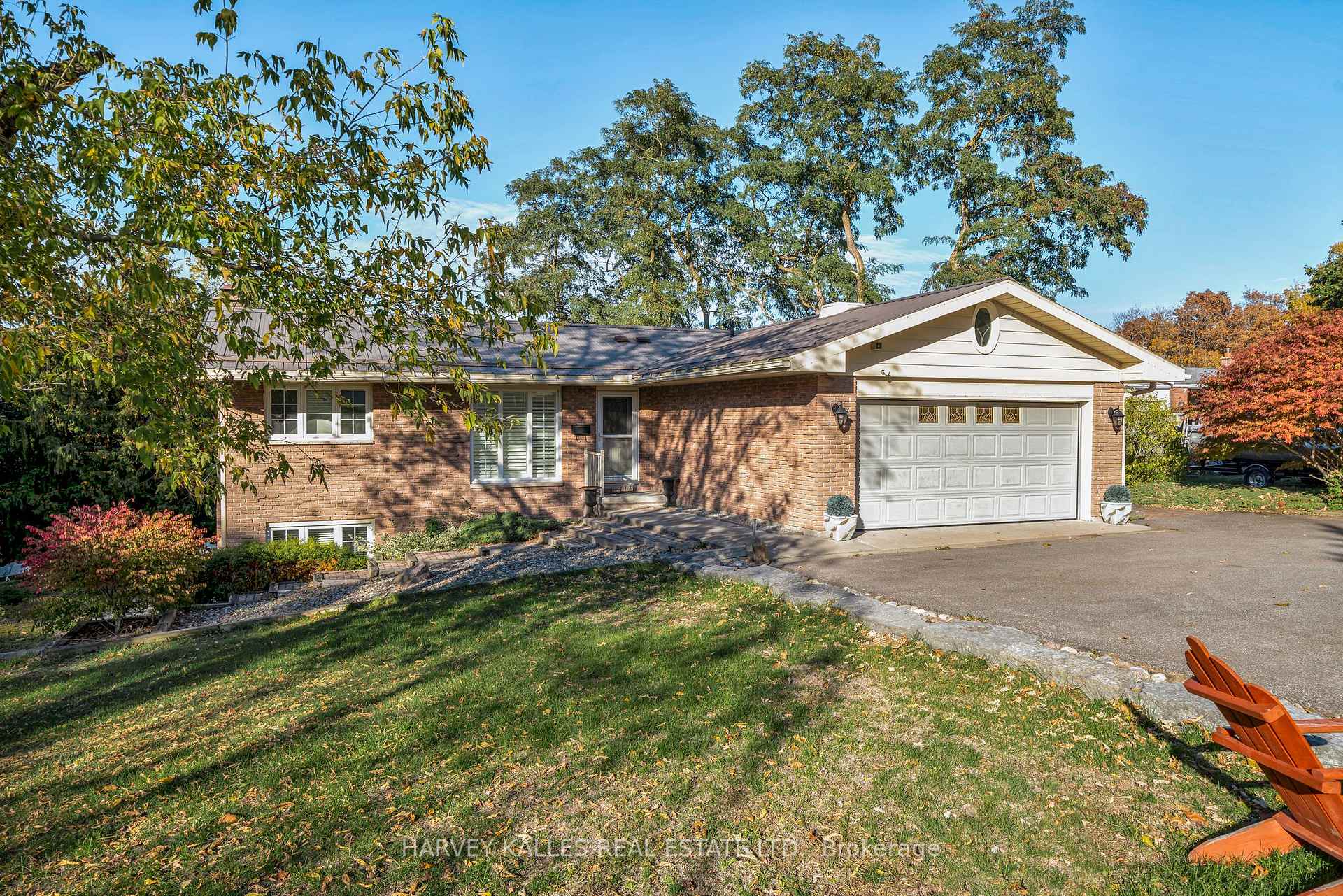 Front of 11844 Loyalist Parkway