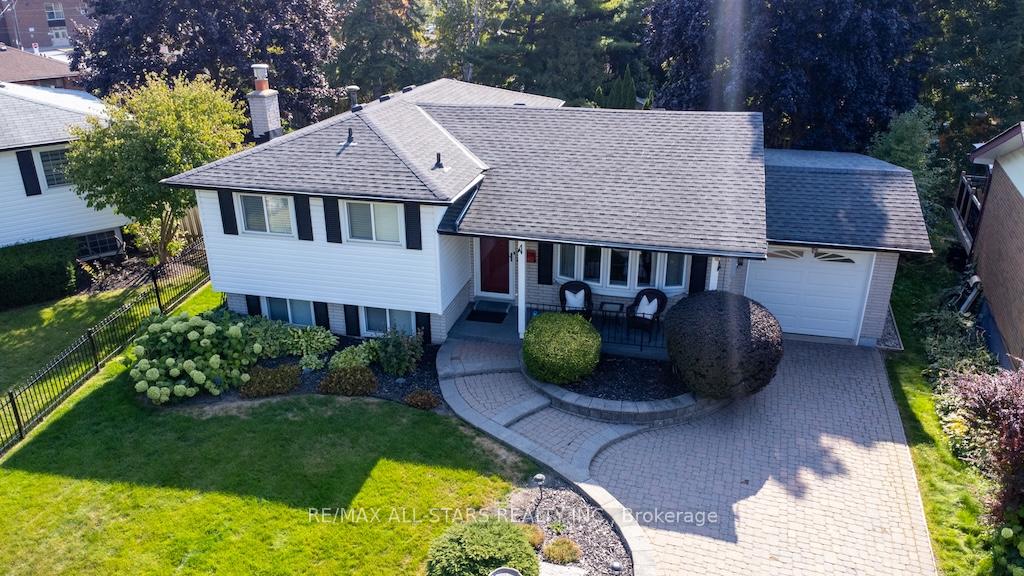 Front of 787 Arden Court