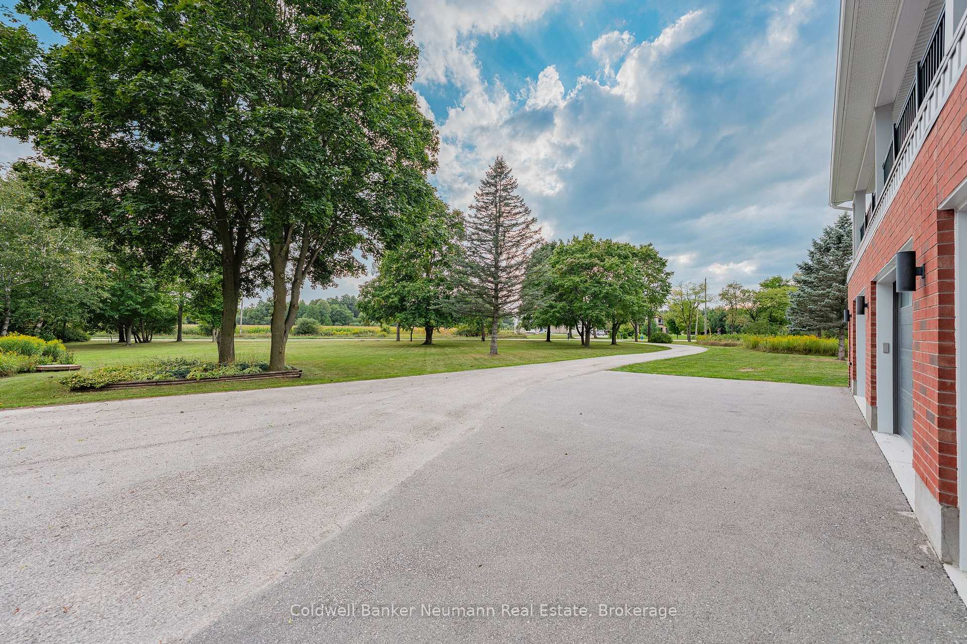 Photo 34 of 211 Carter Road, Puslinch, Rural Puslinch East — HOMEH