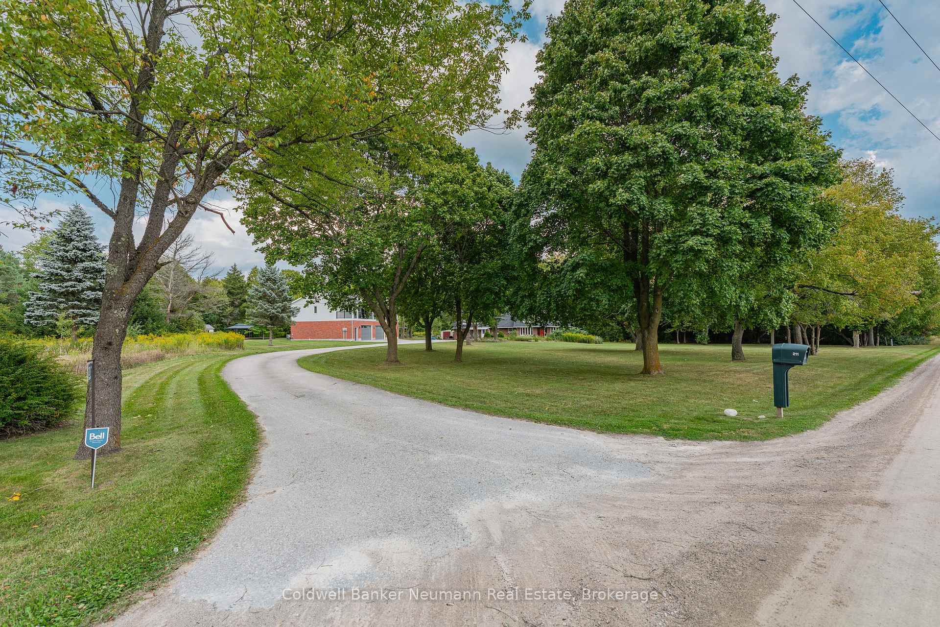 Photo 35 of 211 Carter Road, Puslinch, Rural Puslinch East — HOMEH