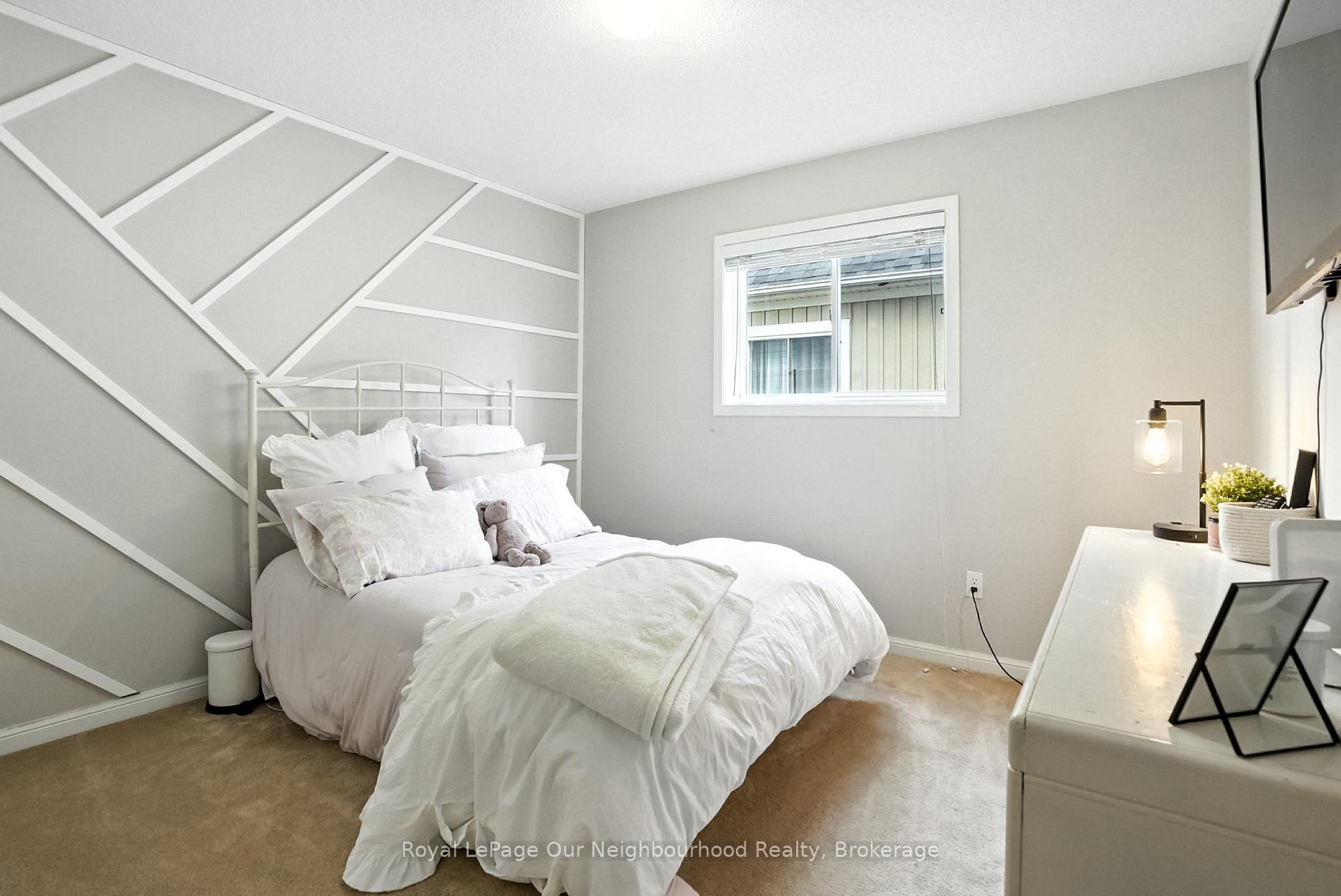 Photo 25 of 1674 Sherbrook Drive, Oshawa, Samac — HOMEH