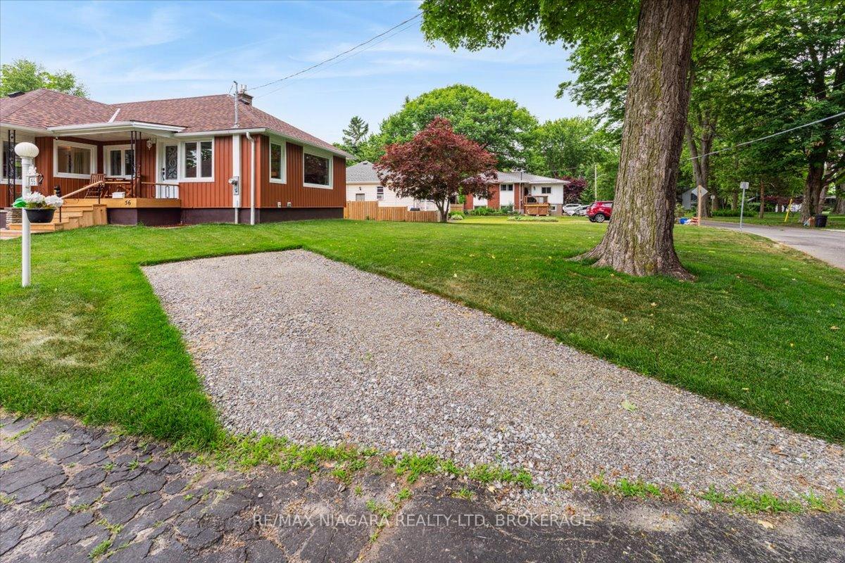 Photo 3 of 56 Oakridge Crescent, Port Colborne, Sugarloaf — HOMEH
