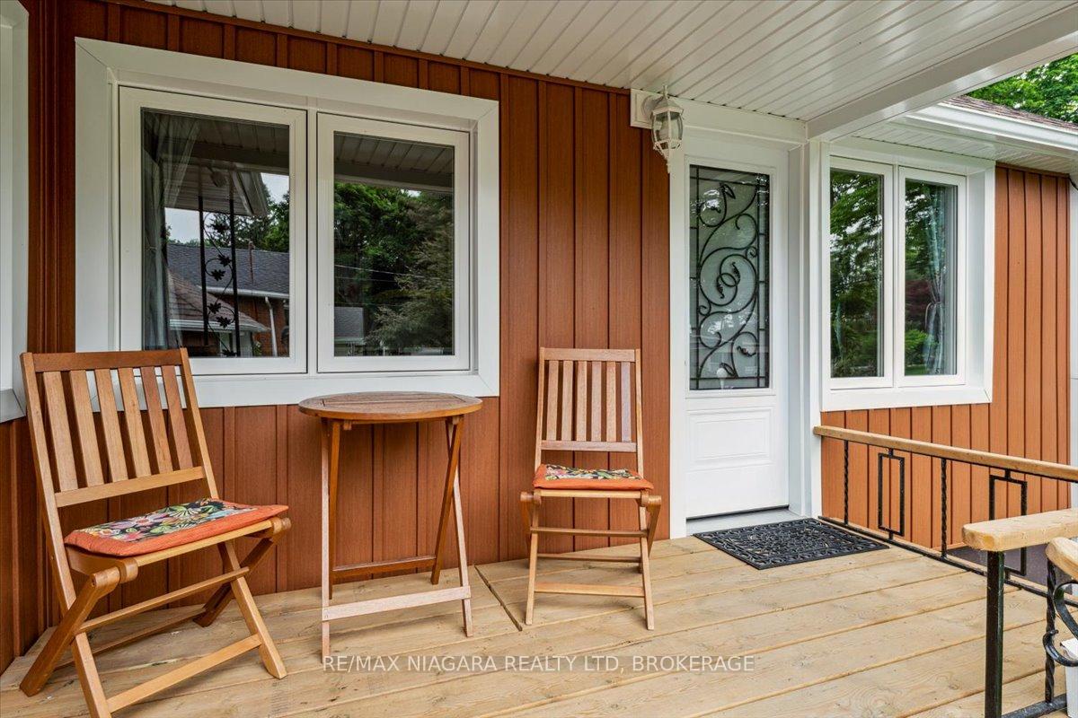 Photo 5 of 56 Oakridge Crescent, Port Colborne, Sugarloaf — HOMEH