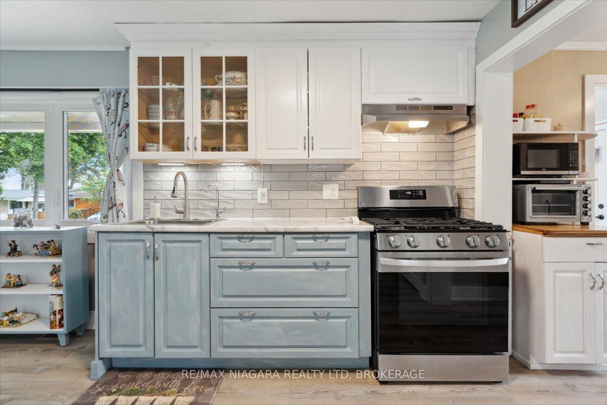 Photo 12 of 56 Oakridge Crescent, Port Colborne, Sugarloaf — HOMEH