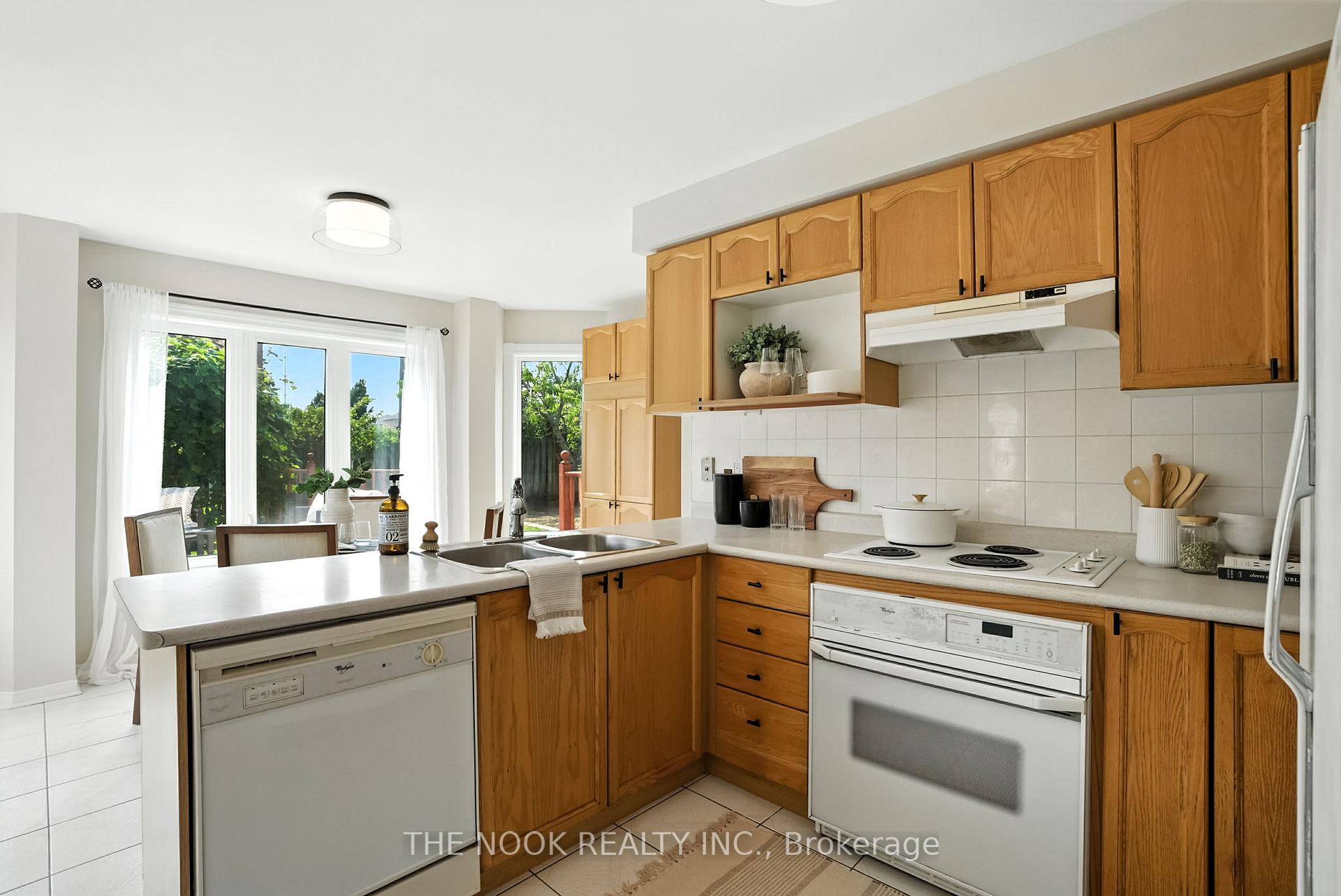 Photo 16 of 1544 Napanee Road, Pickering, Amberlea — HOMEH
