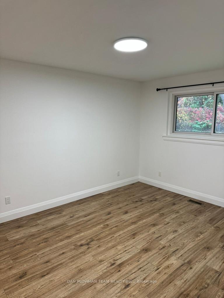Photo 14 of 744 Hillcrest Road, Pickering, West Shore — HOMEH