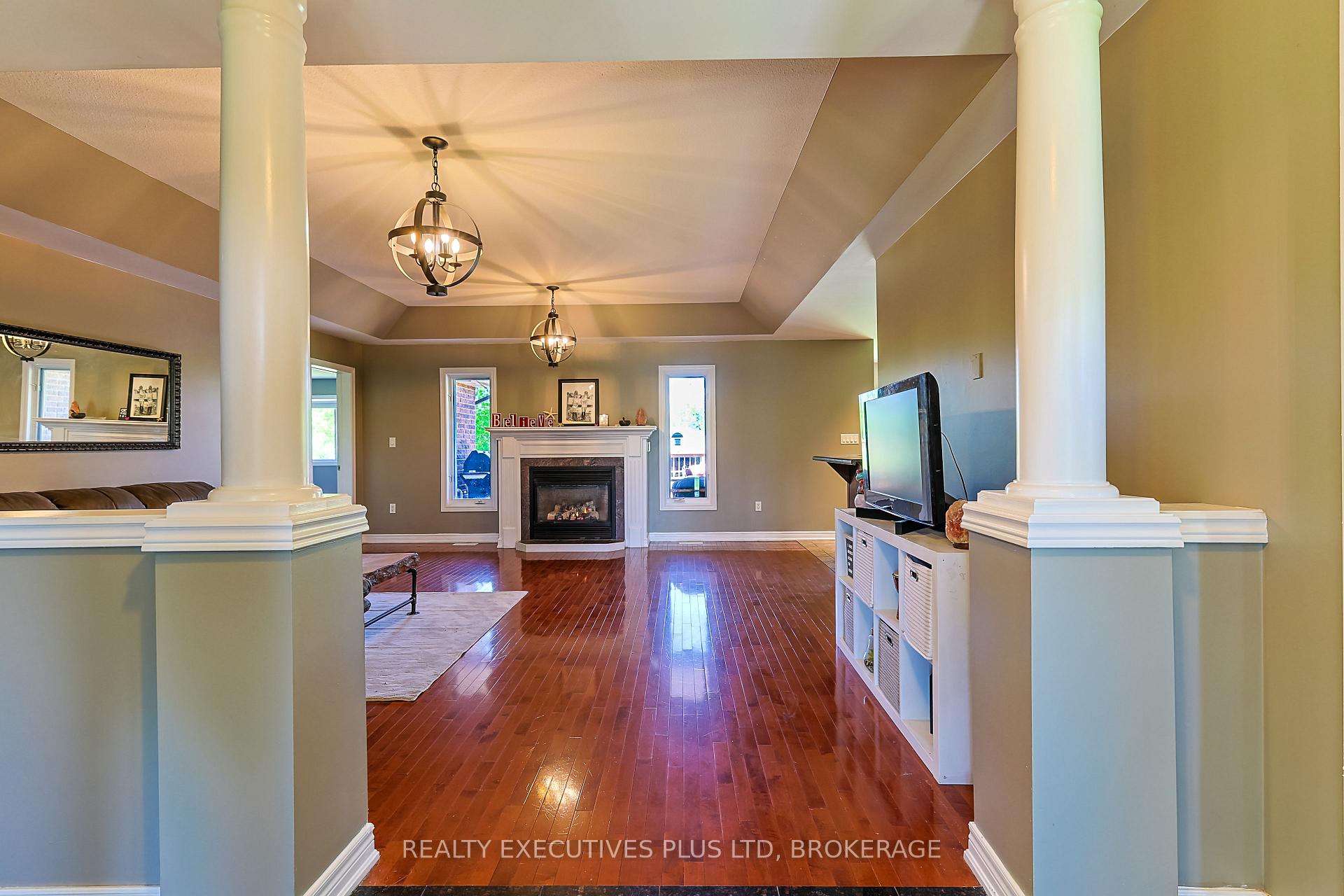 Photo 26 of 4531 Weaver Road, Niagara Falls, Lyons Creek — HOMEH