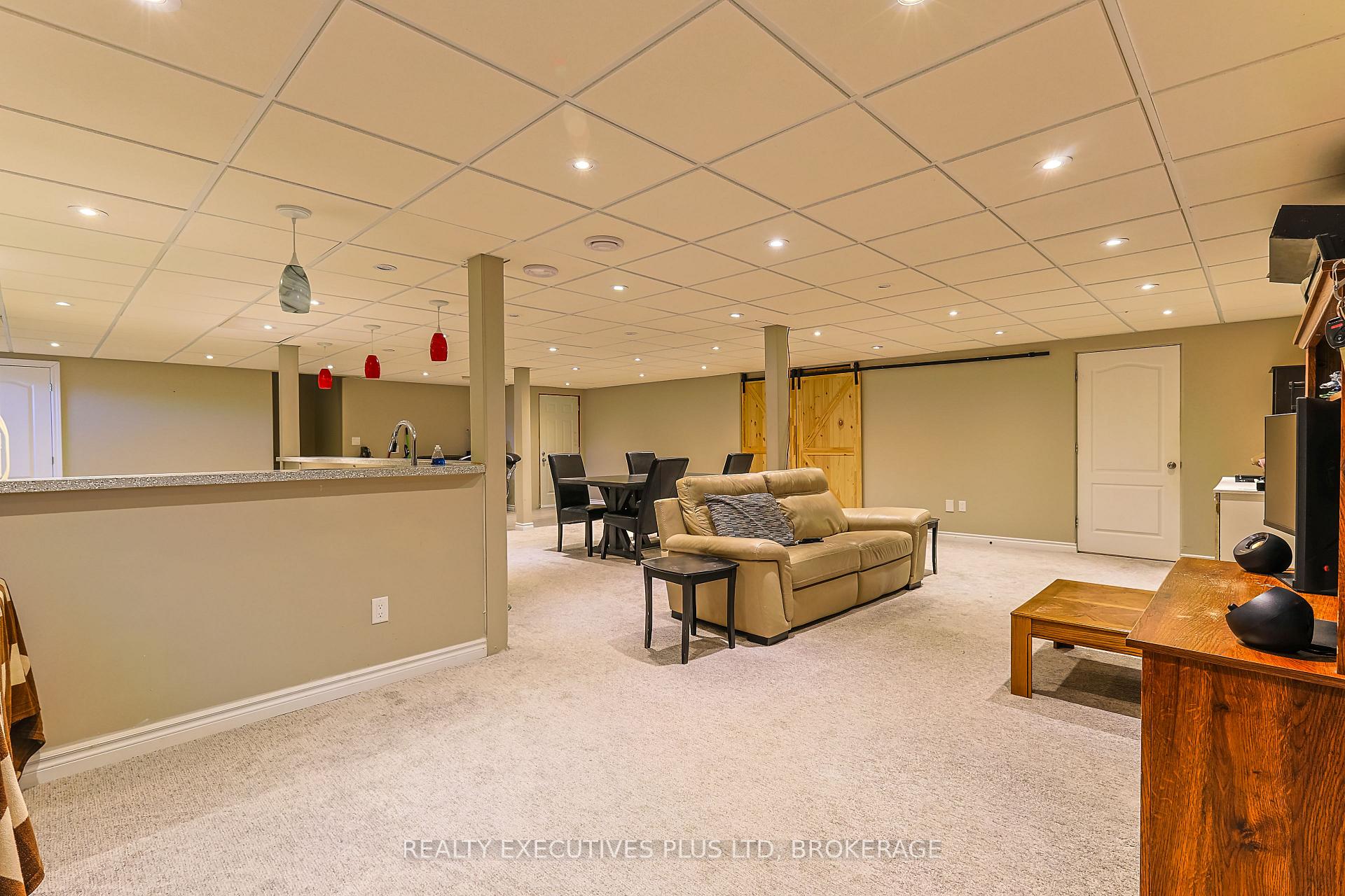 Photo 37 of 4531 Weaver Road, Niagara Falls, Lyons Creek — HOMEH