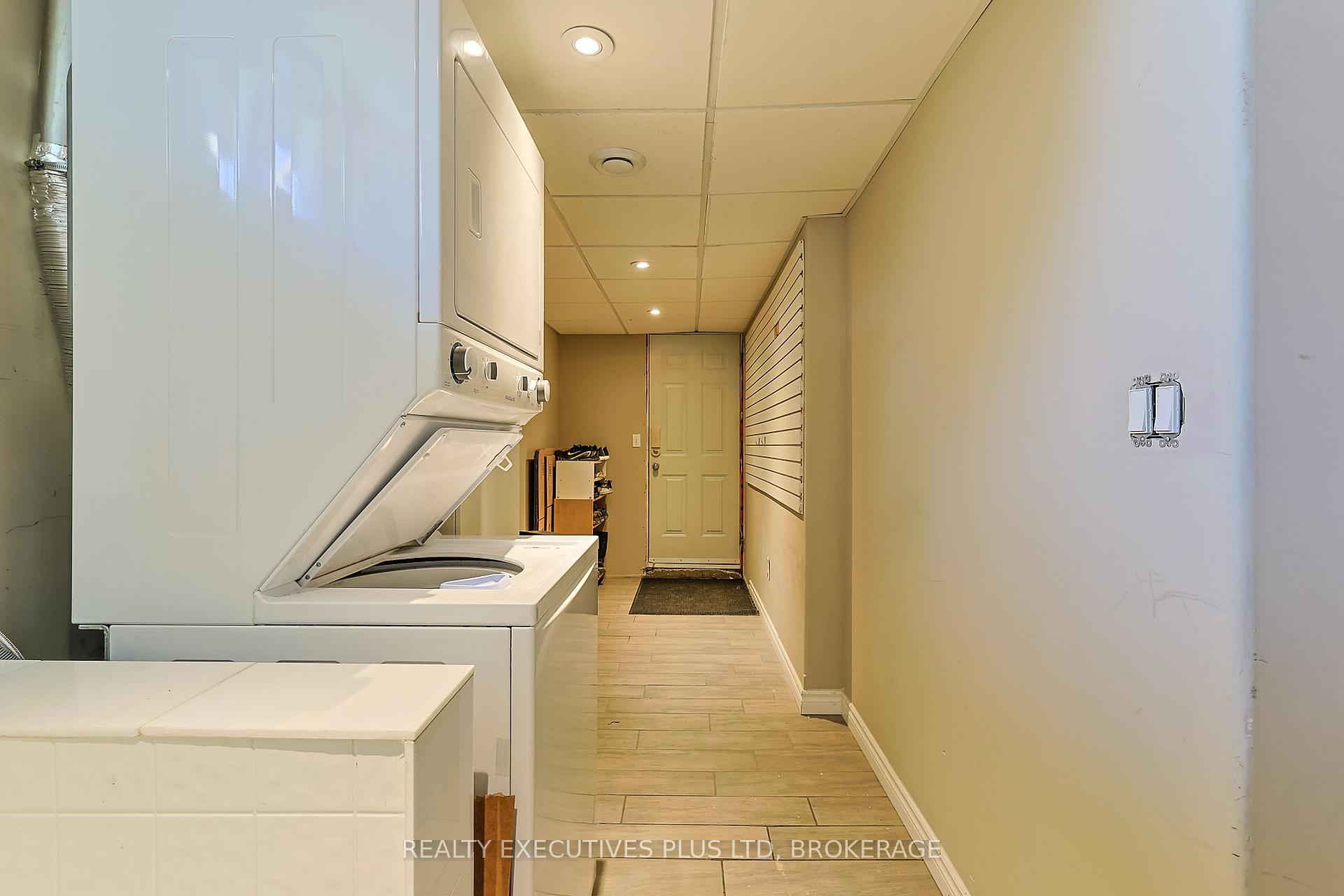 Photo 41 of 4531 Weaver Road, Niagara Falls, Lyons Creek — HOMEH