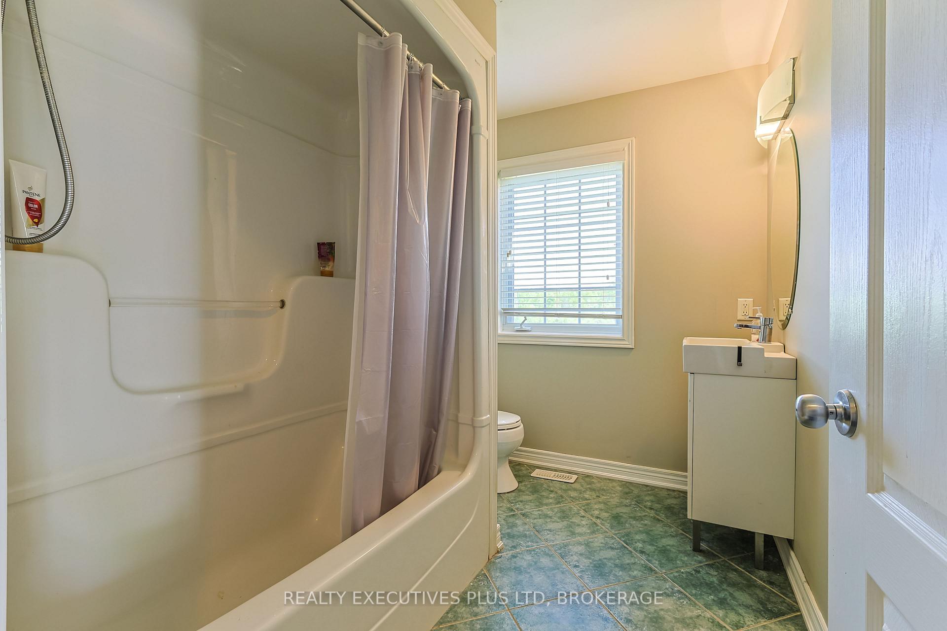Photo 48 of 4531 Weaver Road, Niagara Falls, Lyons Creek — HOMEH