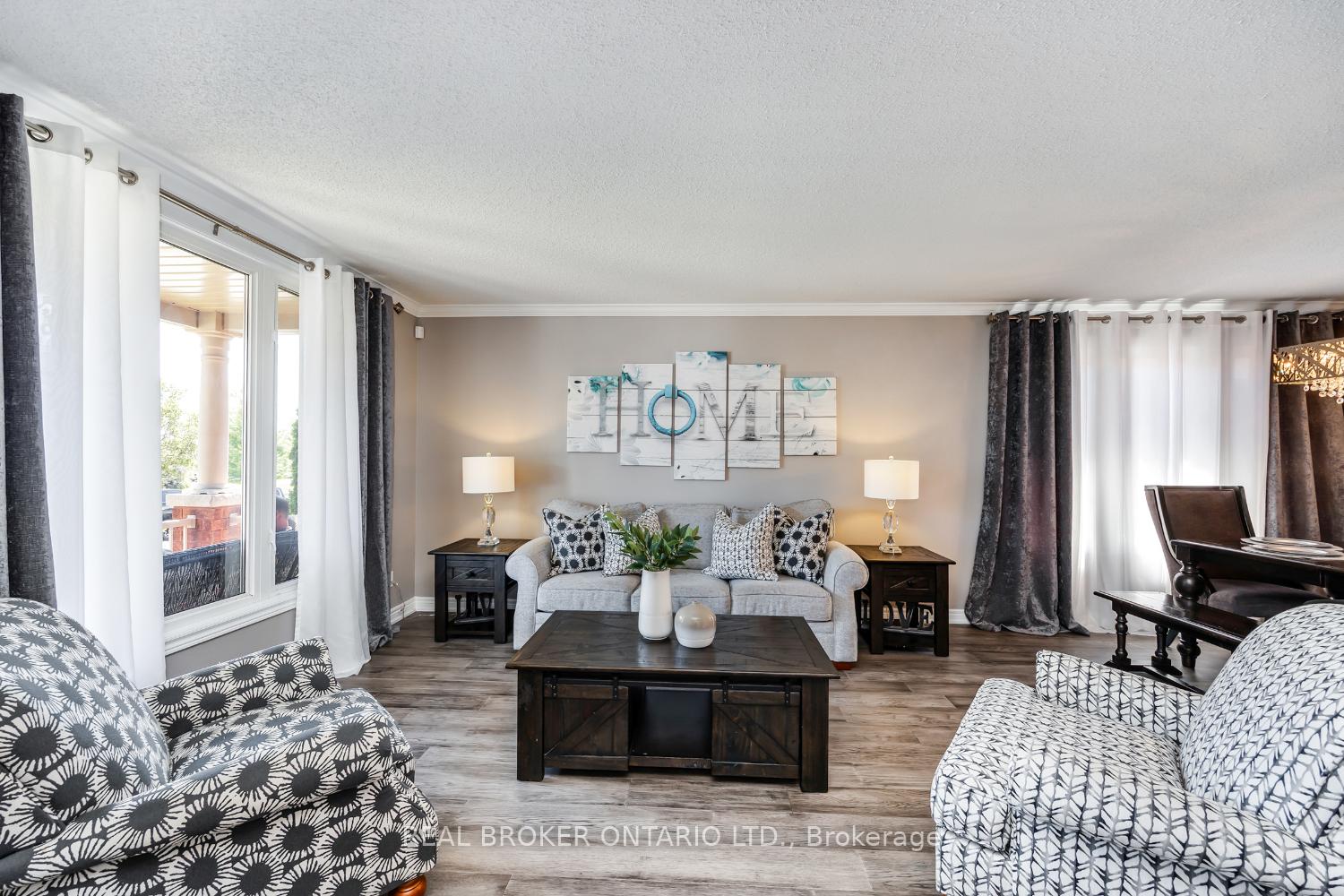 Photo 1 of 941 Greenleaf Circle, Oshawa, Taunton — HOMEH