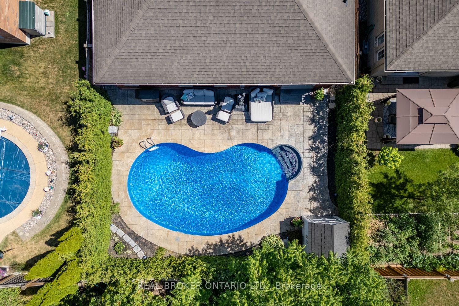 Photo 19 of 941 Greenleaf Circle, Oshawa, Taunton — HOMEH