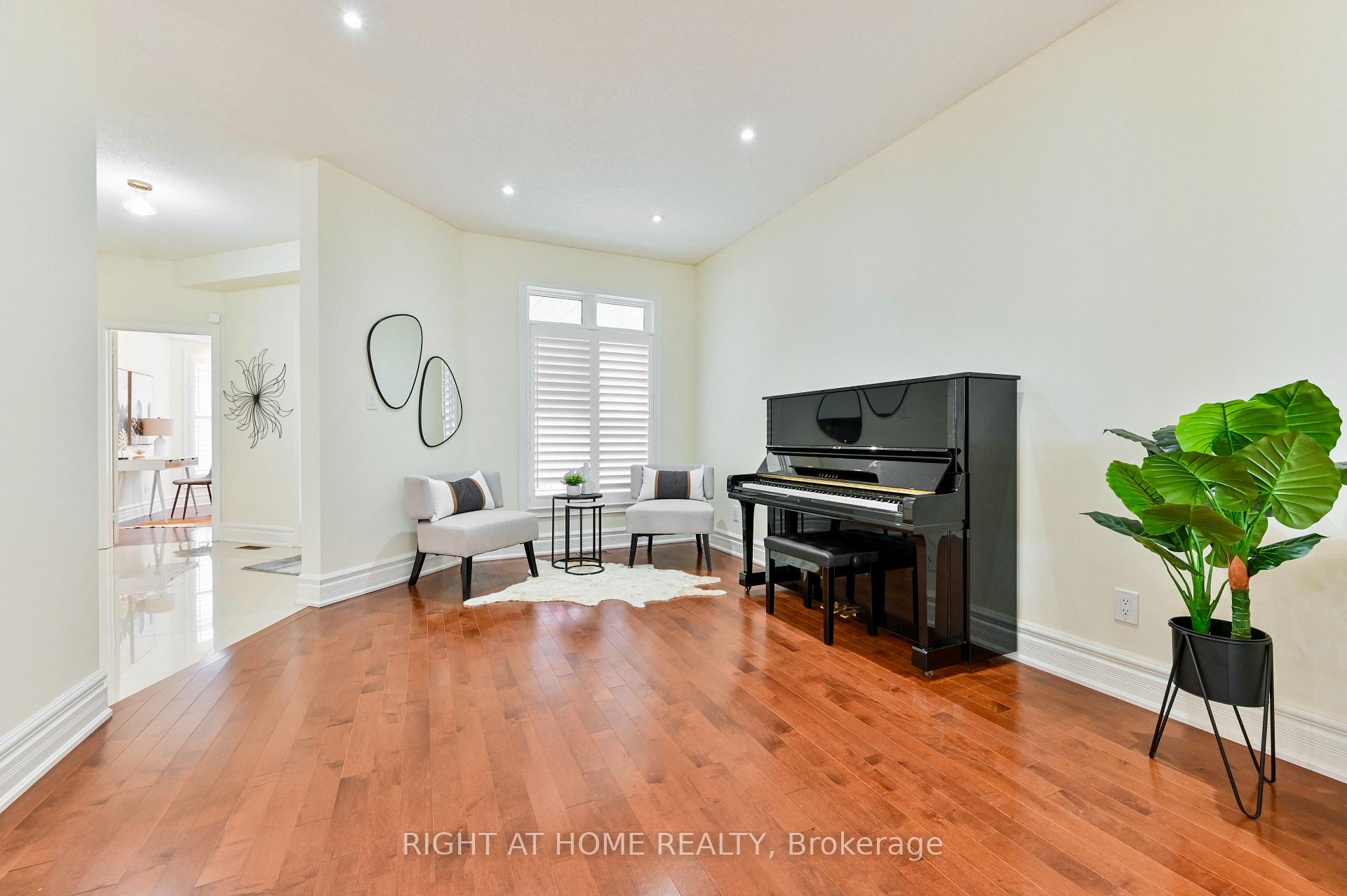 Photo 7 of 842 Primrose Court, Pickering, Liverpool — HOMEH