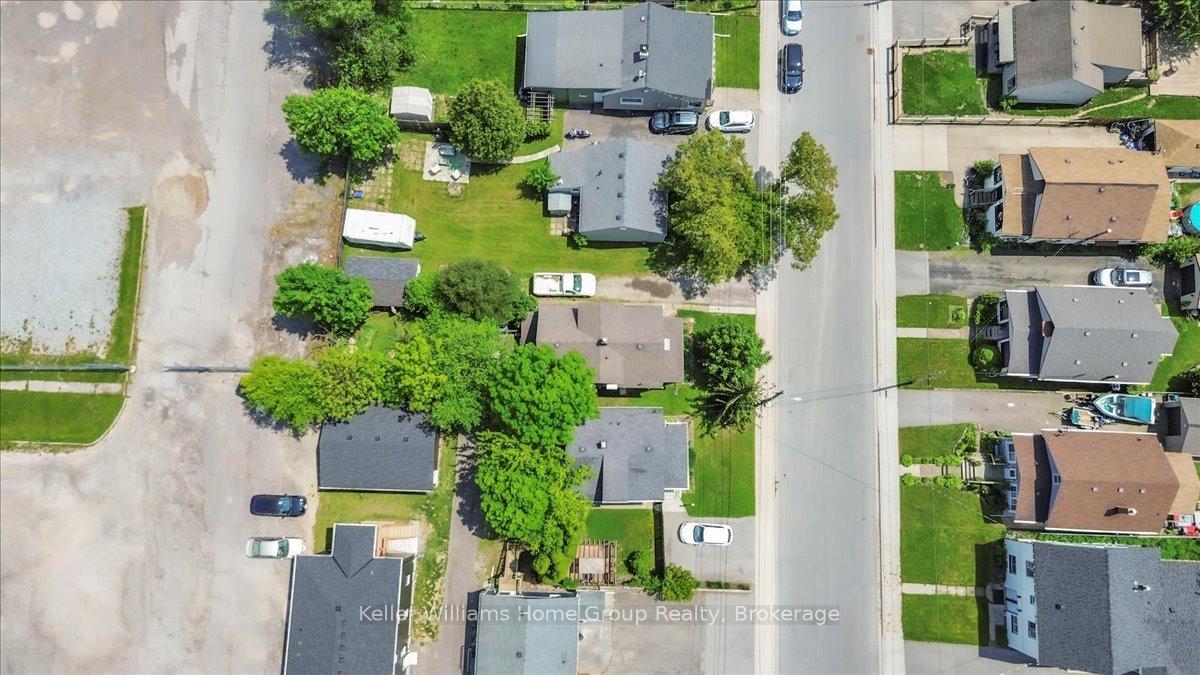 Photo 3 of 5437 Hamilton Street, Niagara Falls, Downtown — HOMEH