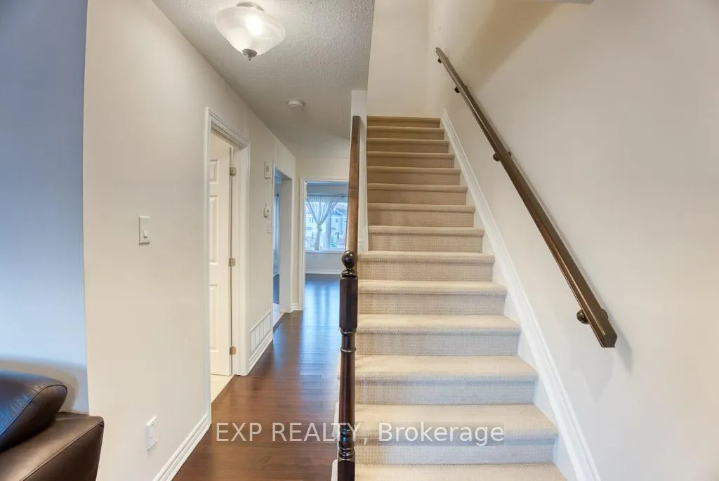Photo 33 of 513 Coldwater Crescent, Ottawa, Kanata - Emerald Meadows/Trailwest — HOMEH