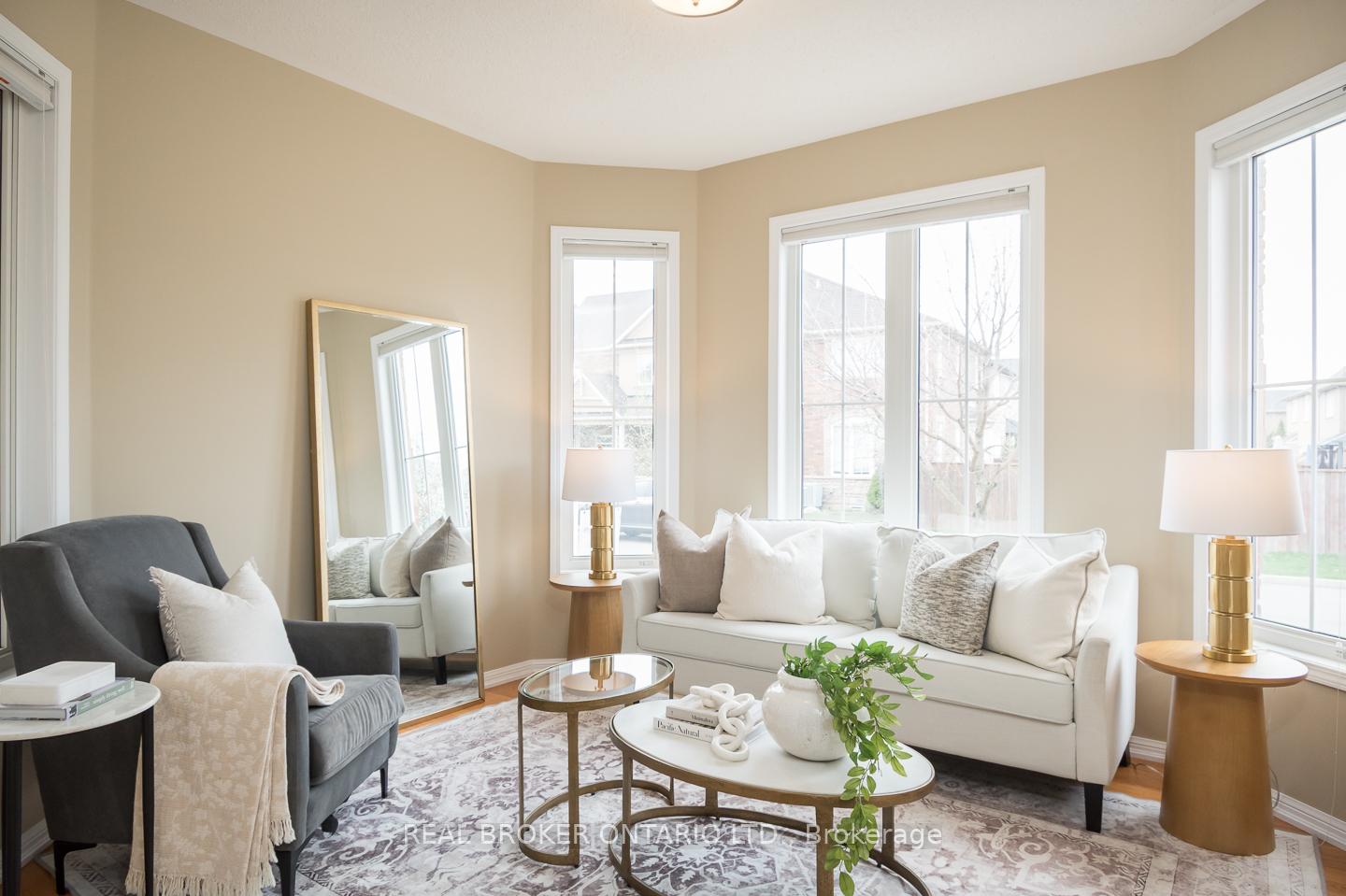 Photo 8 of 993 Kelman Court, Milton, Coates — HOMEH