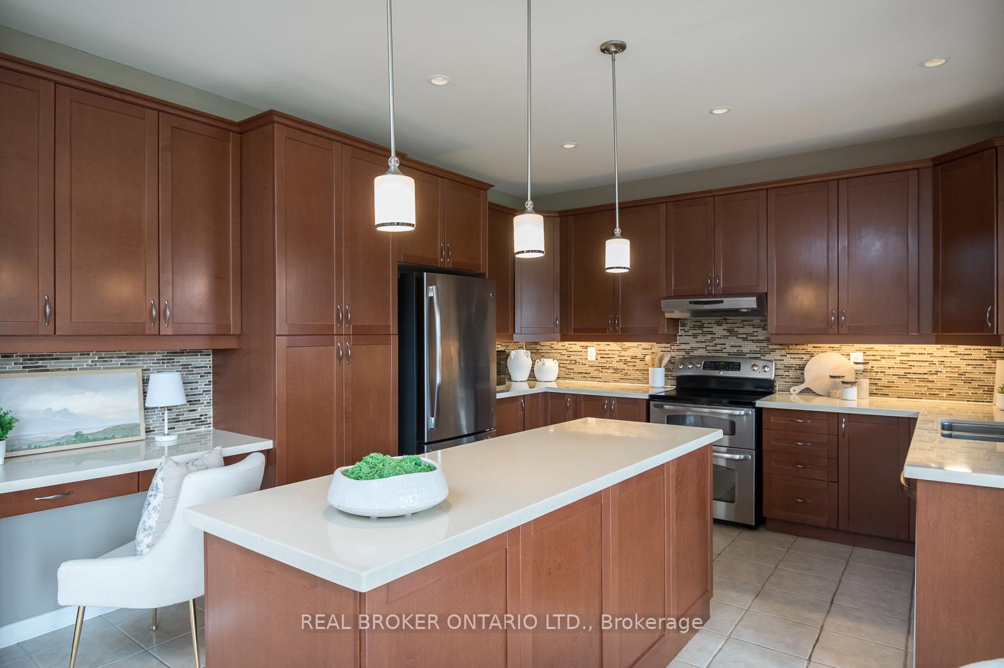 Photo 18 of 993 Kelman Court, Milton, Coates — HOMEH