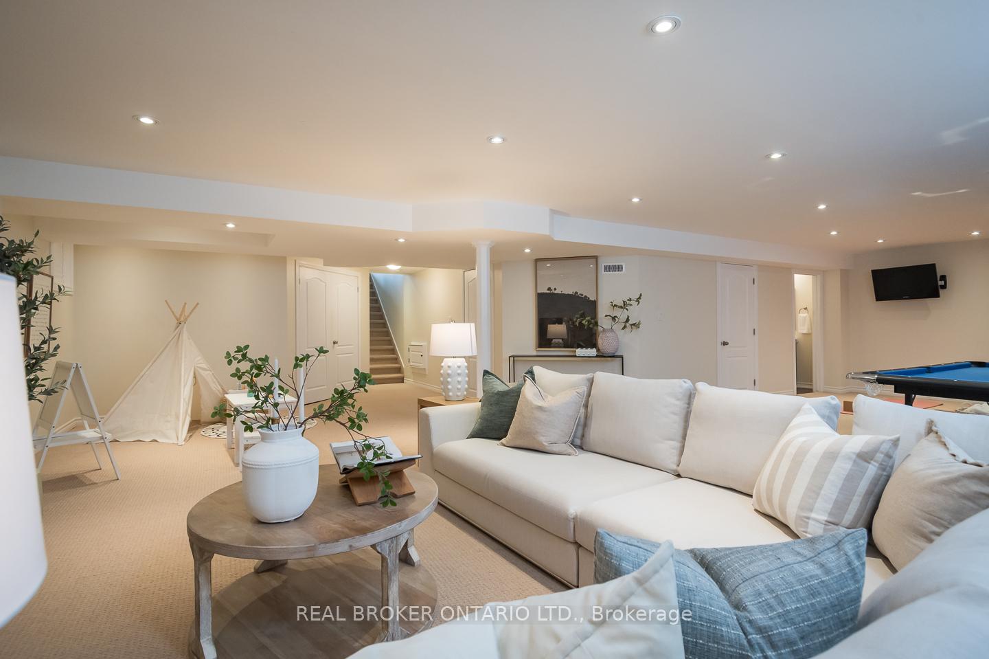Photo 44 of 993 Kelman Court, Milton, Coates — HOMEH