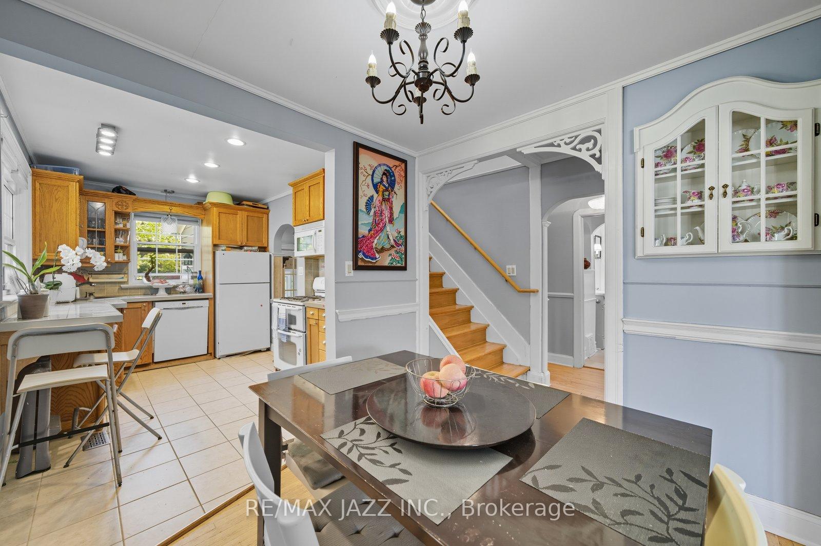 Photo 8 of 79 Lauder Road, Oshawa, O'Neill — HOMEH